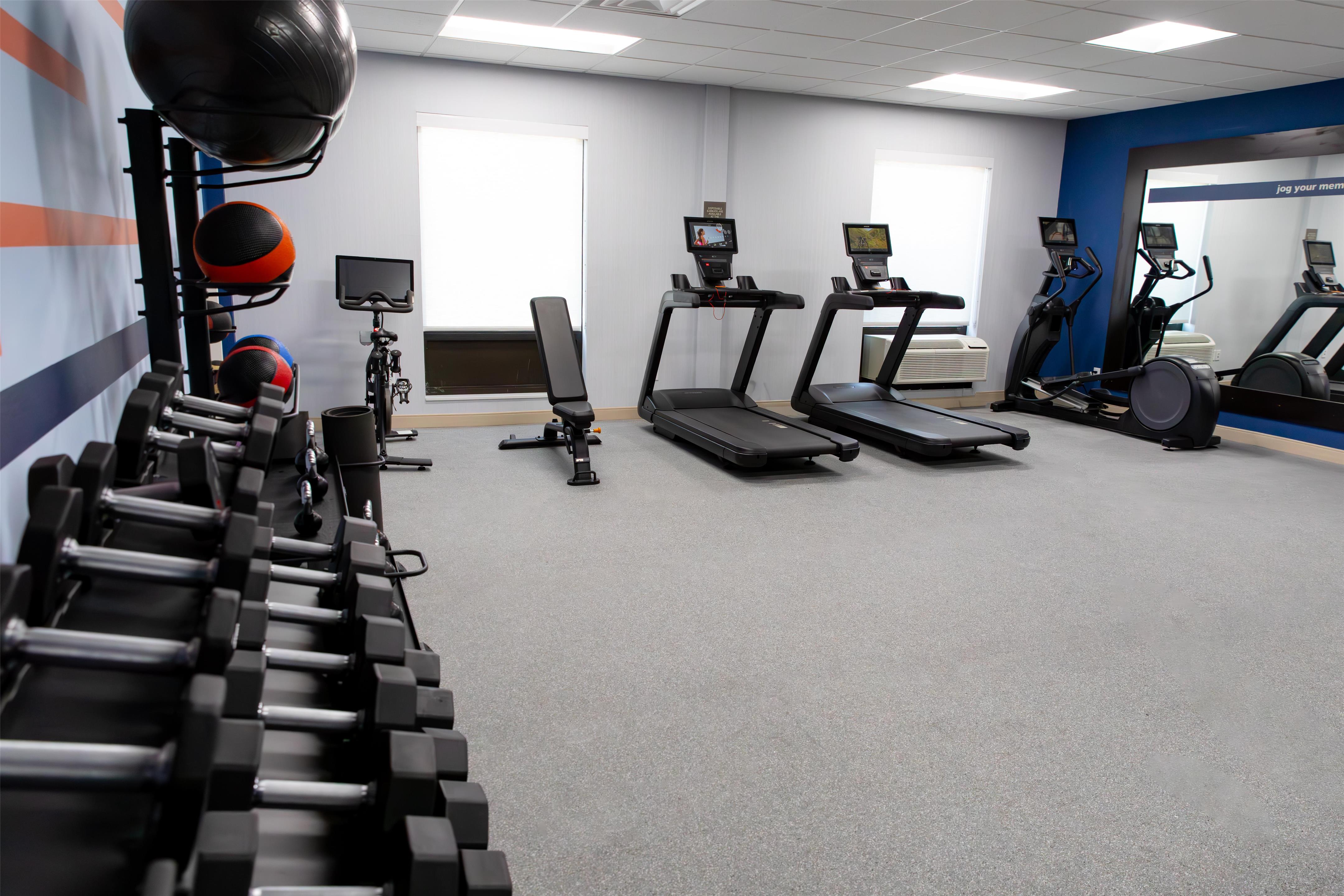 Health club fitness center gym | Hampton Inn & Suites Jennings