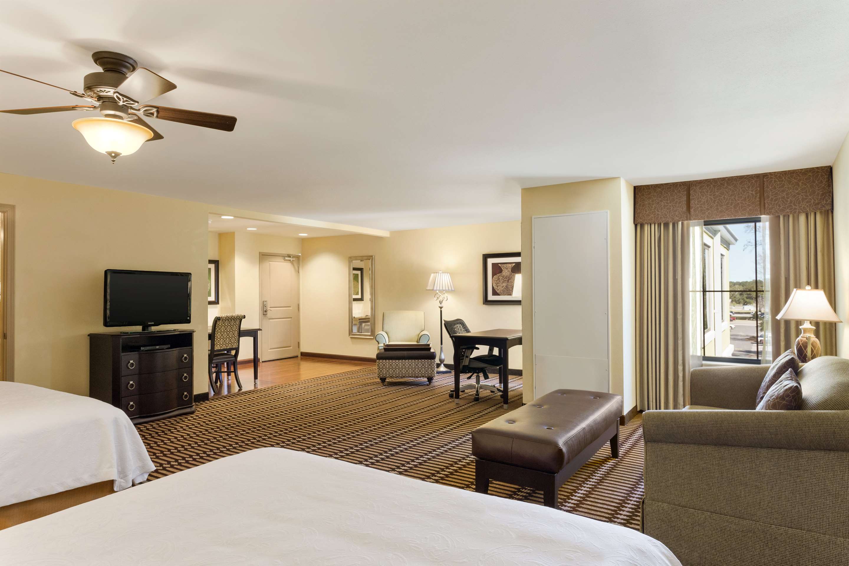 Guest room