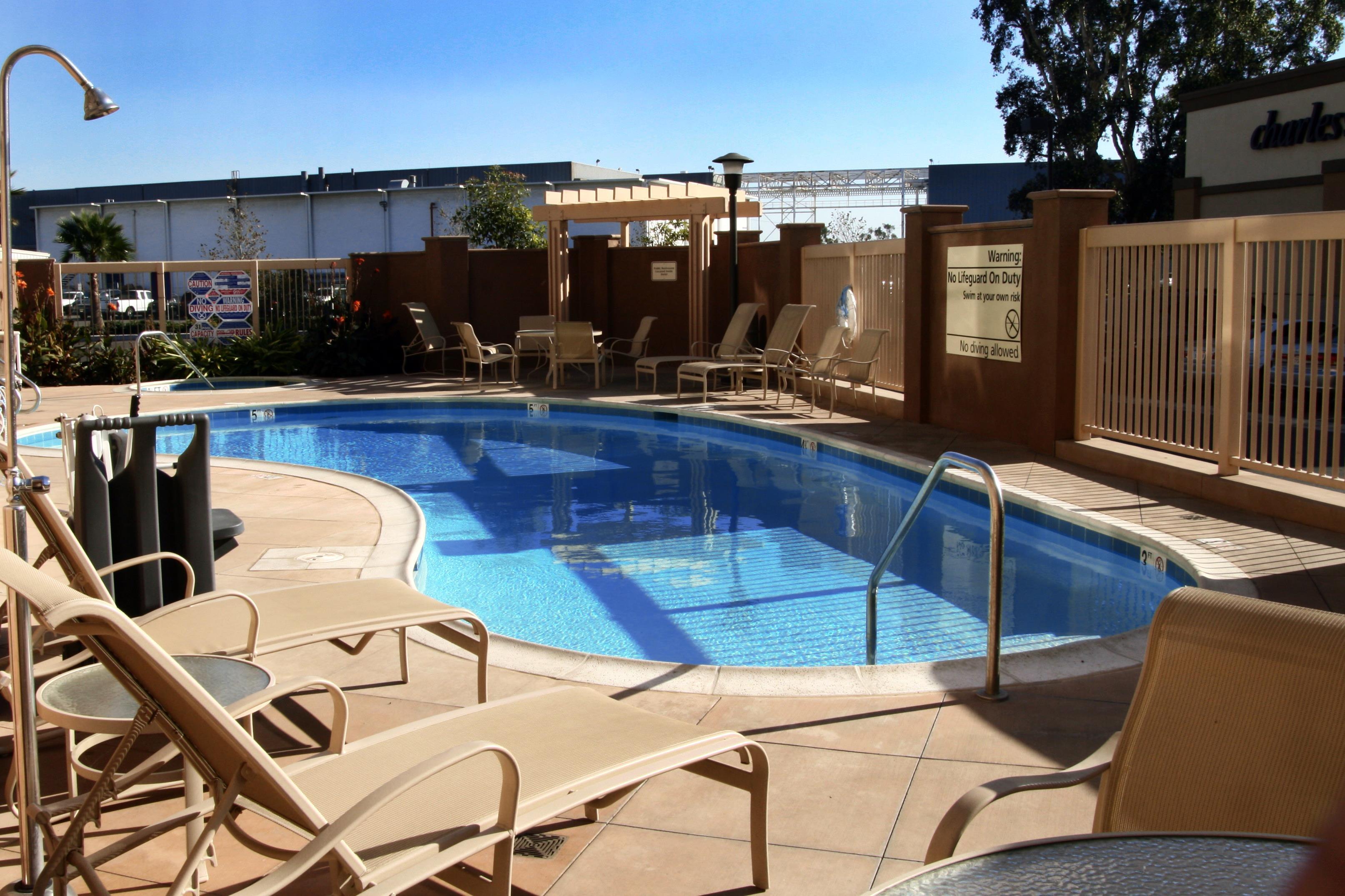 Pool | Hampton Inn & Suites Seal Beach