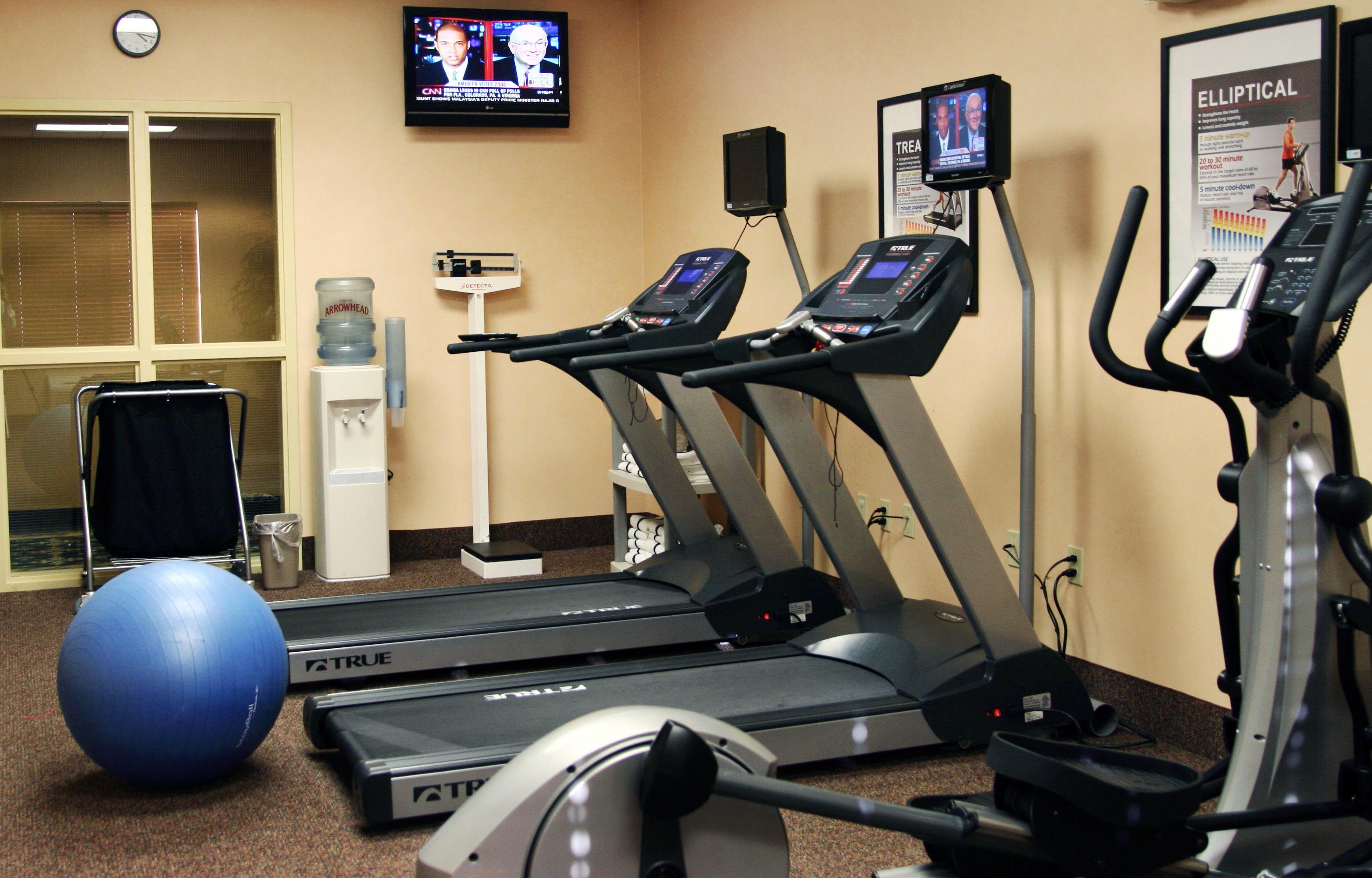 Health club fitness center gym | Hampton Inn & Suites Seal Beach