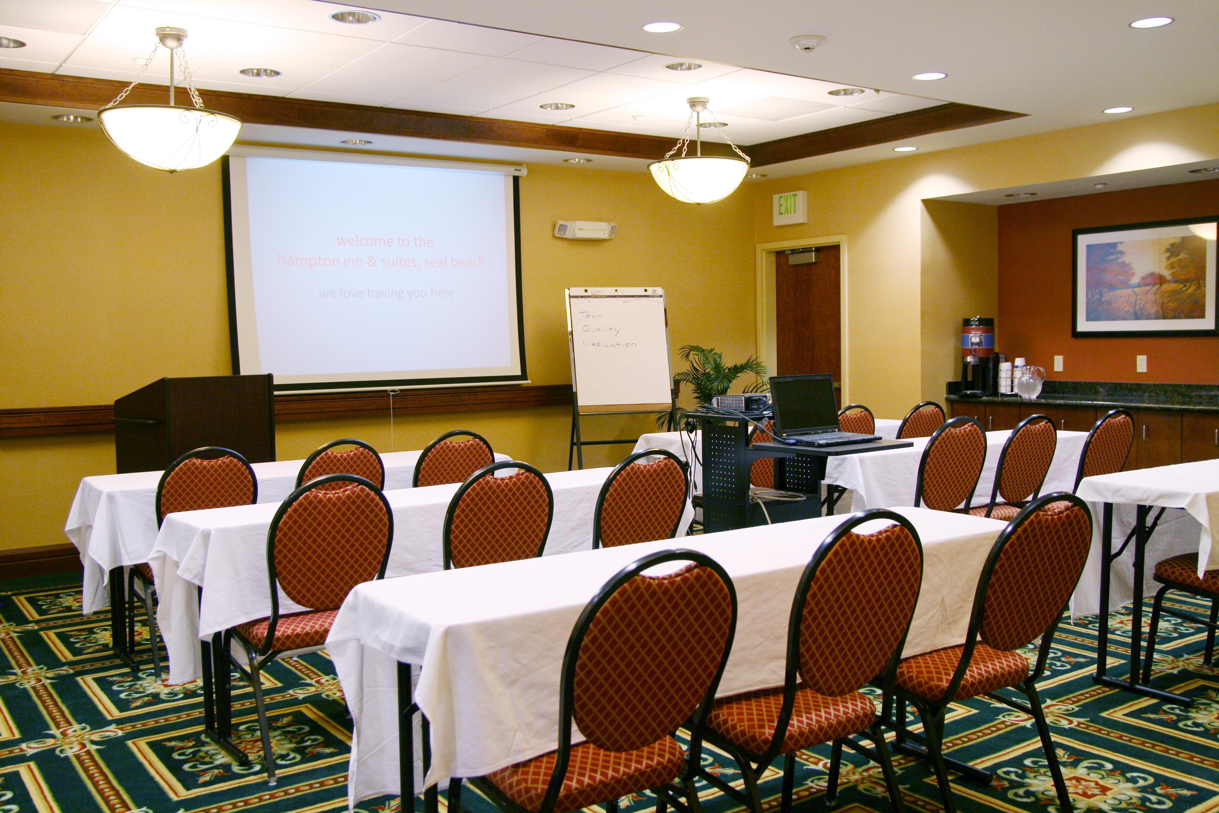 Meeting Room | Hampton Inn & Suites Seal Beach
