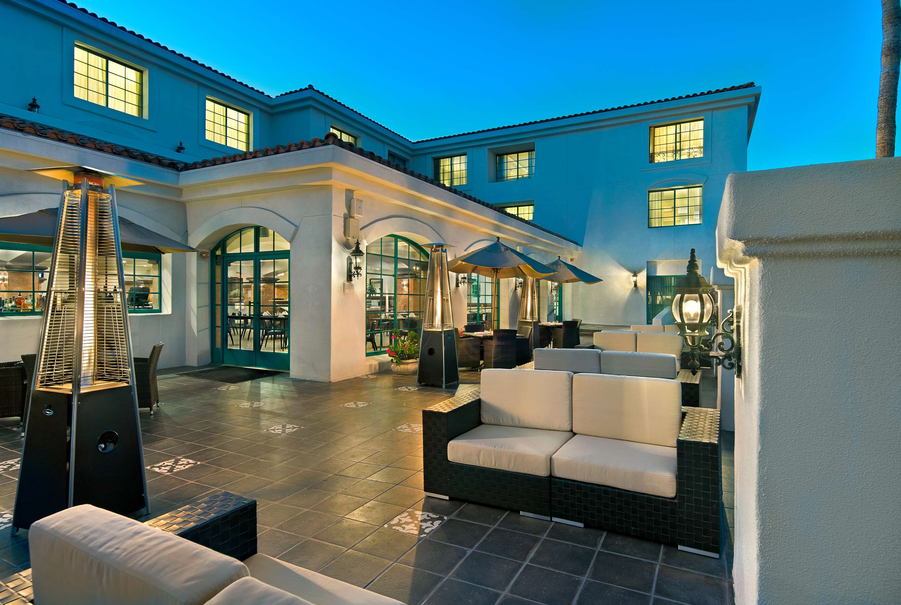 Exterior | DoubleTree by Hilton San Pedro - Port of Los Angeles
