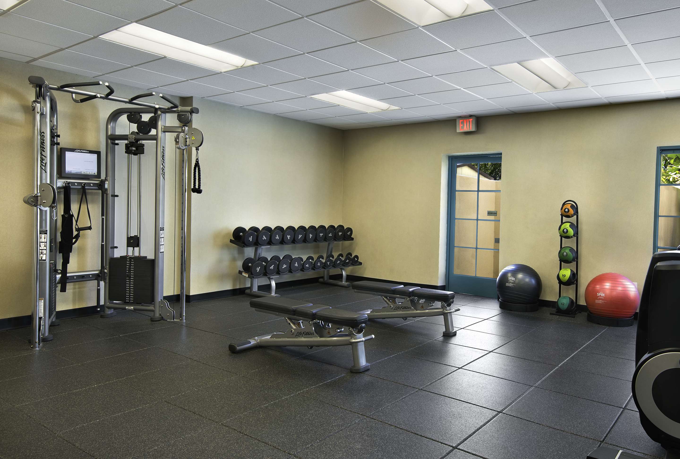 Health club fitness center gym | DoubleTree by Hilton San Pedro - Port of Los Angeles