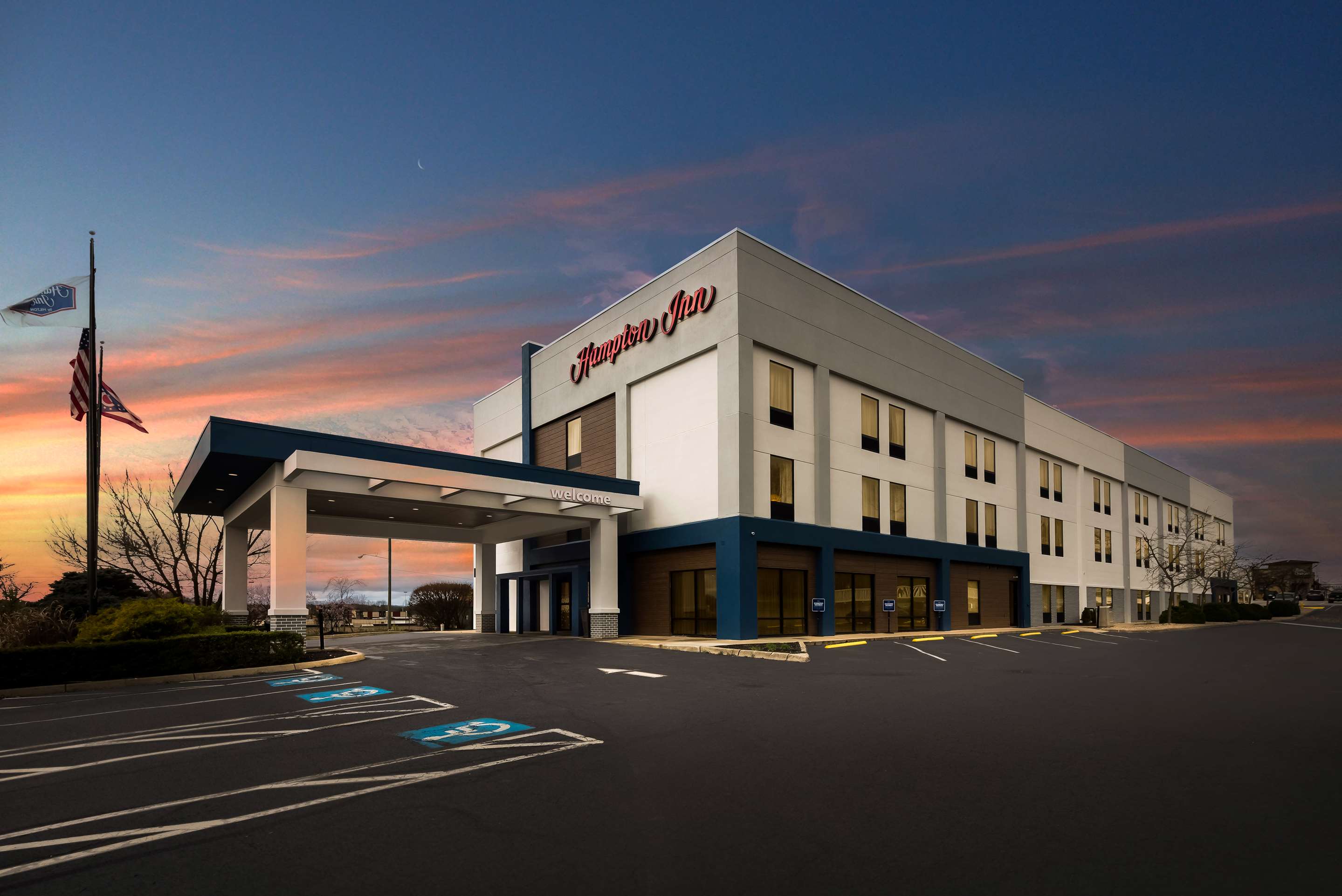 Exterior | Hampton Inn Lancaster