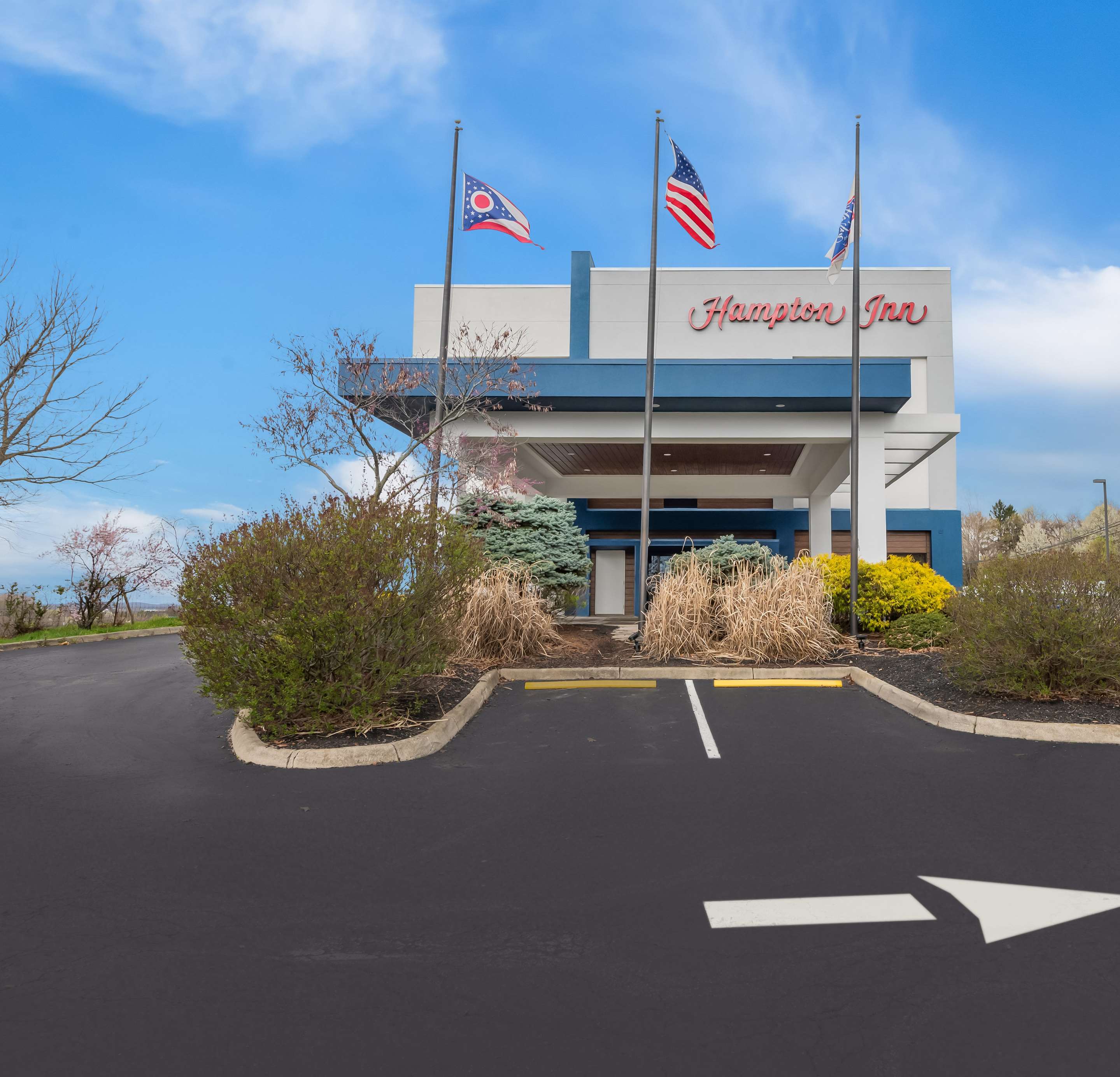 Exterior | Hampton Inn Lancaster