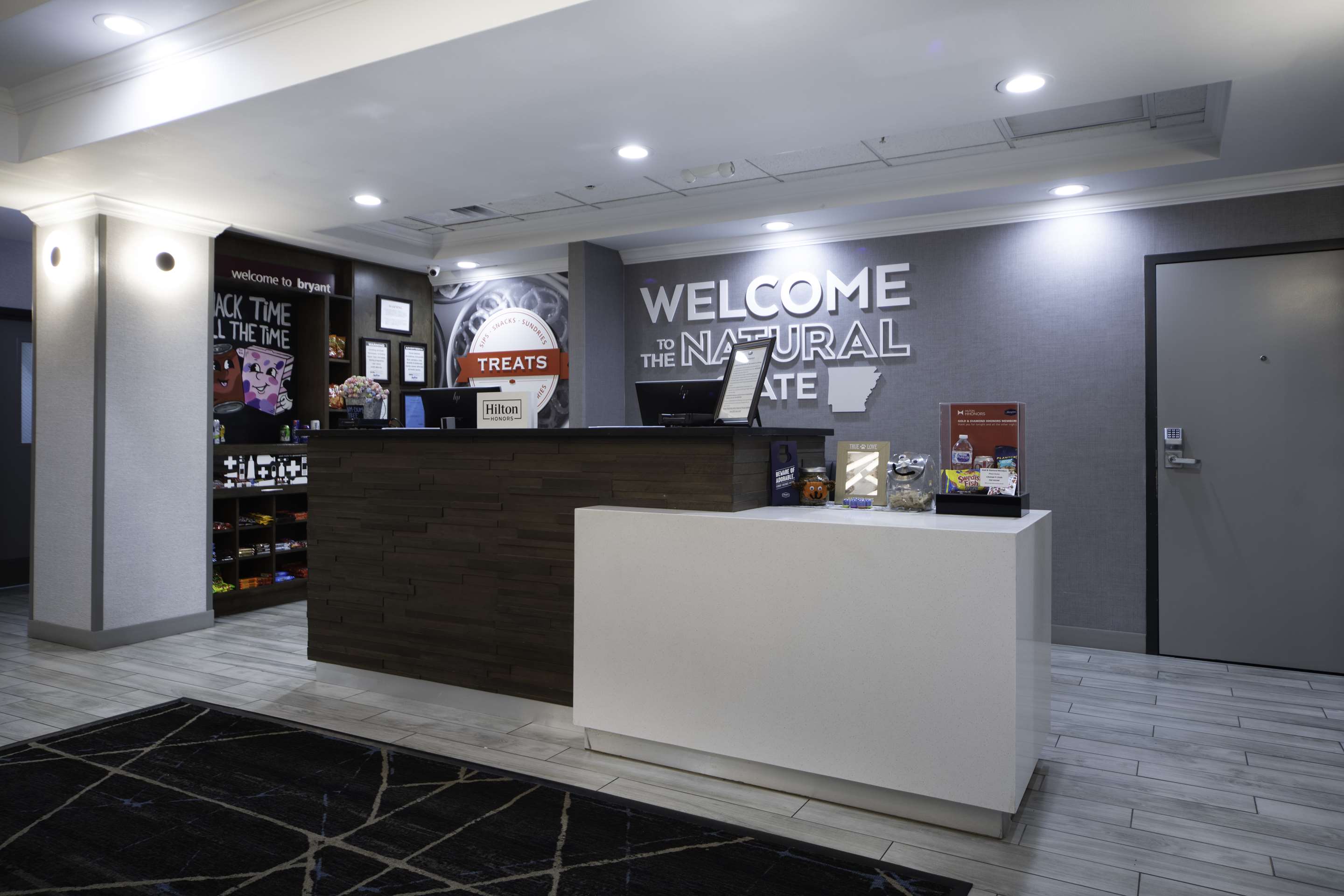 Reception | Hampton Inn Bryant