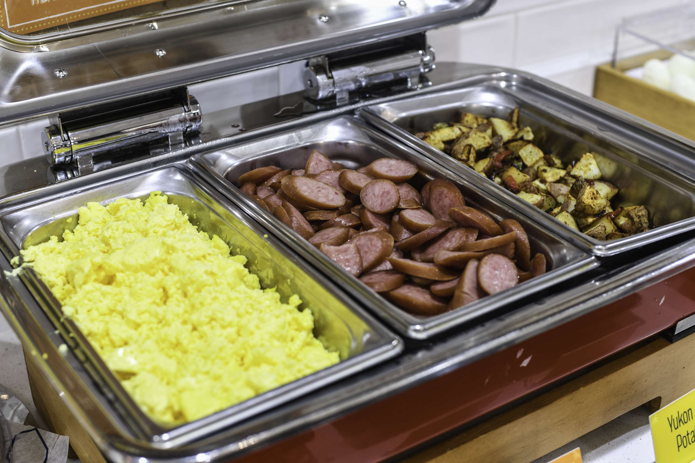 Breakfast Area | Hampton Inn Bryant