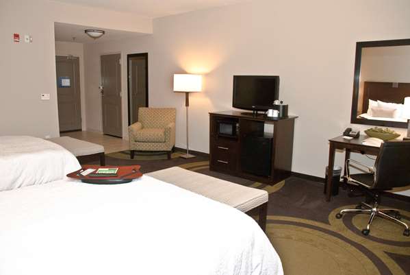  - Hampton Inn Maumelle