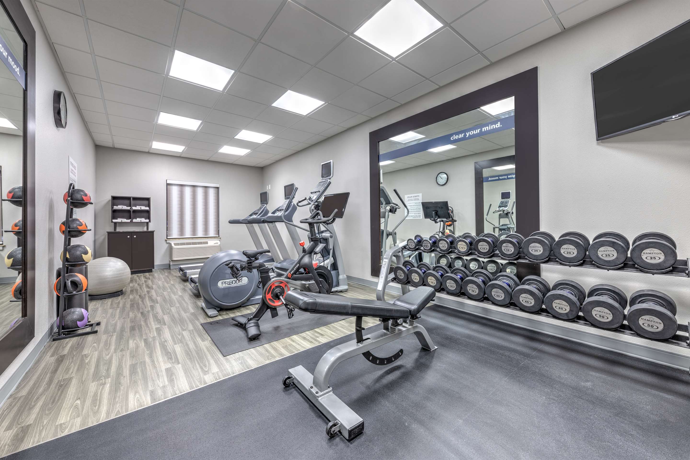Health club fitness center gym | Hampton Inn & Suites Lake Jackson-Clute