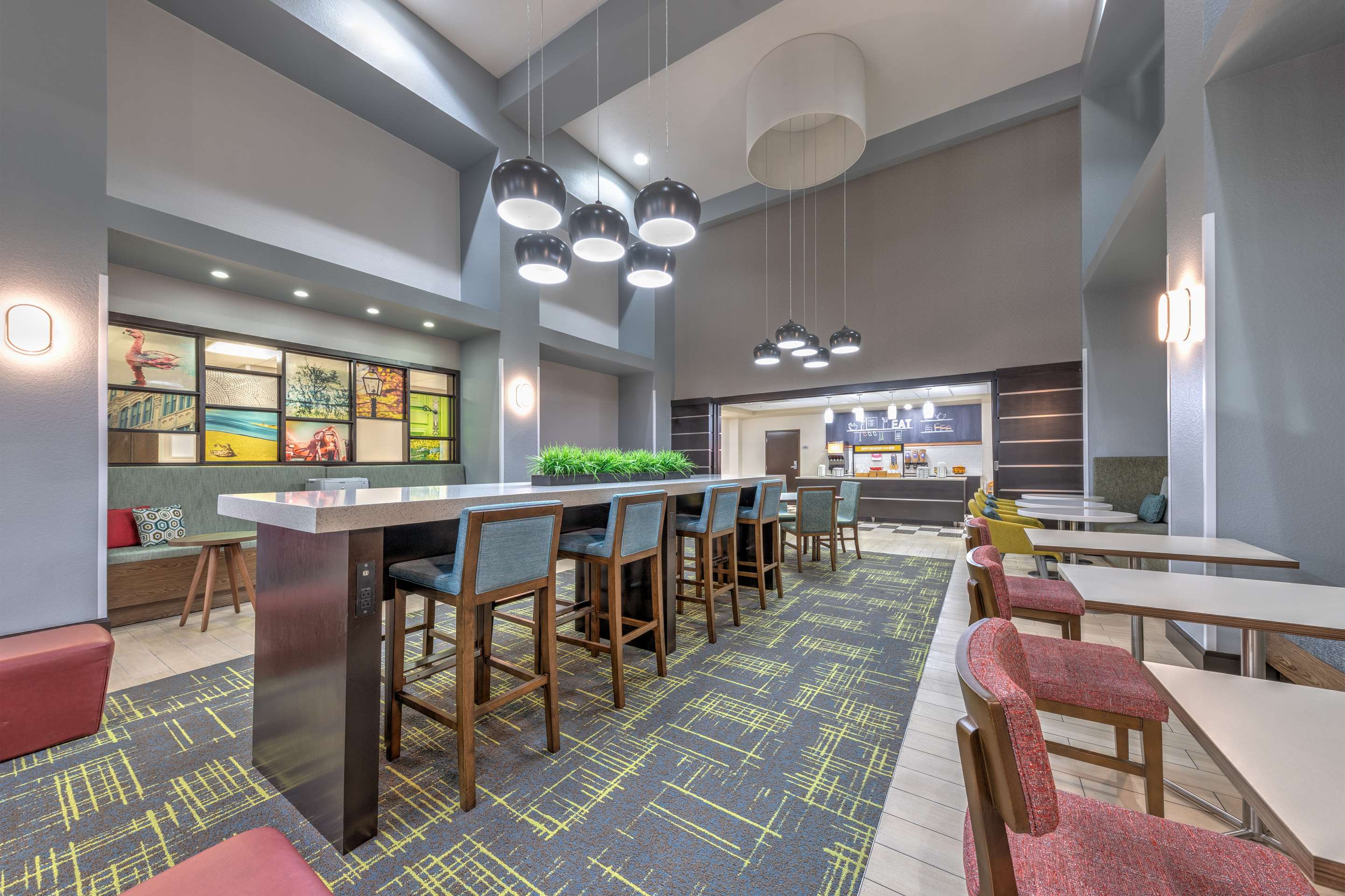 Lobby | Hampton Inn & Suites Lake Jackson-Clute