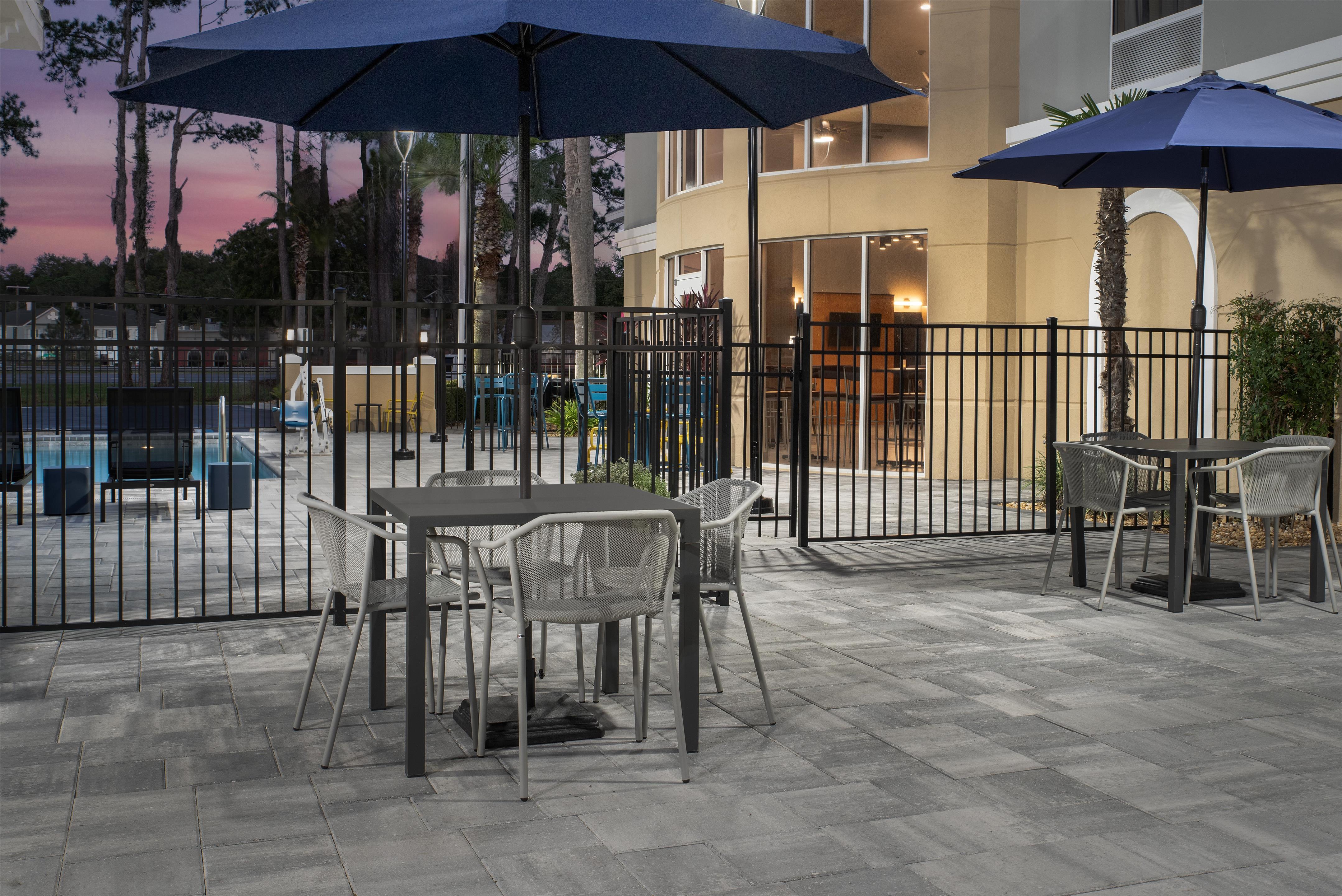 Exterior | Hampton Inn & Suites Lake City