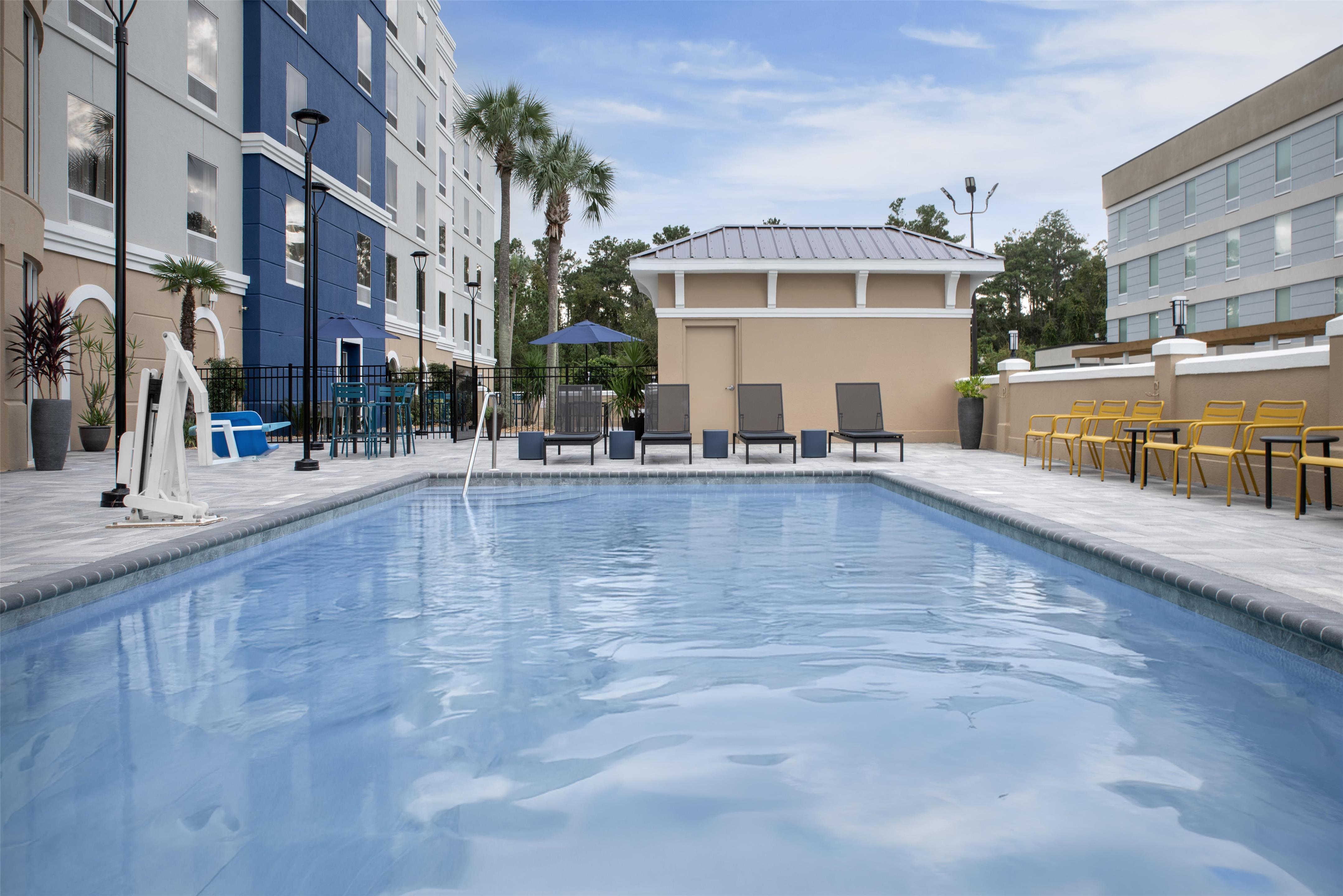Pool | Hampton Inn & Suites Lake City