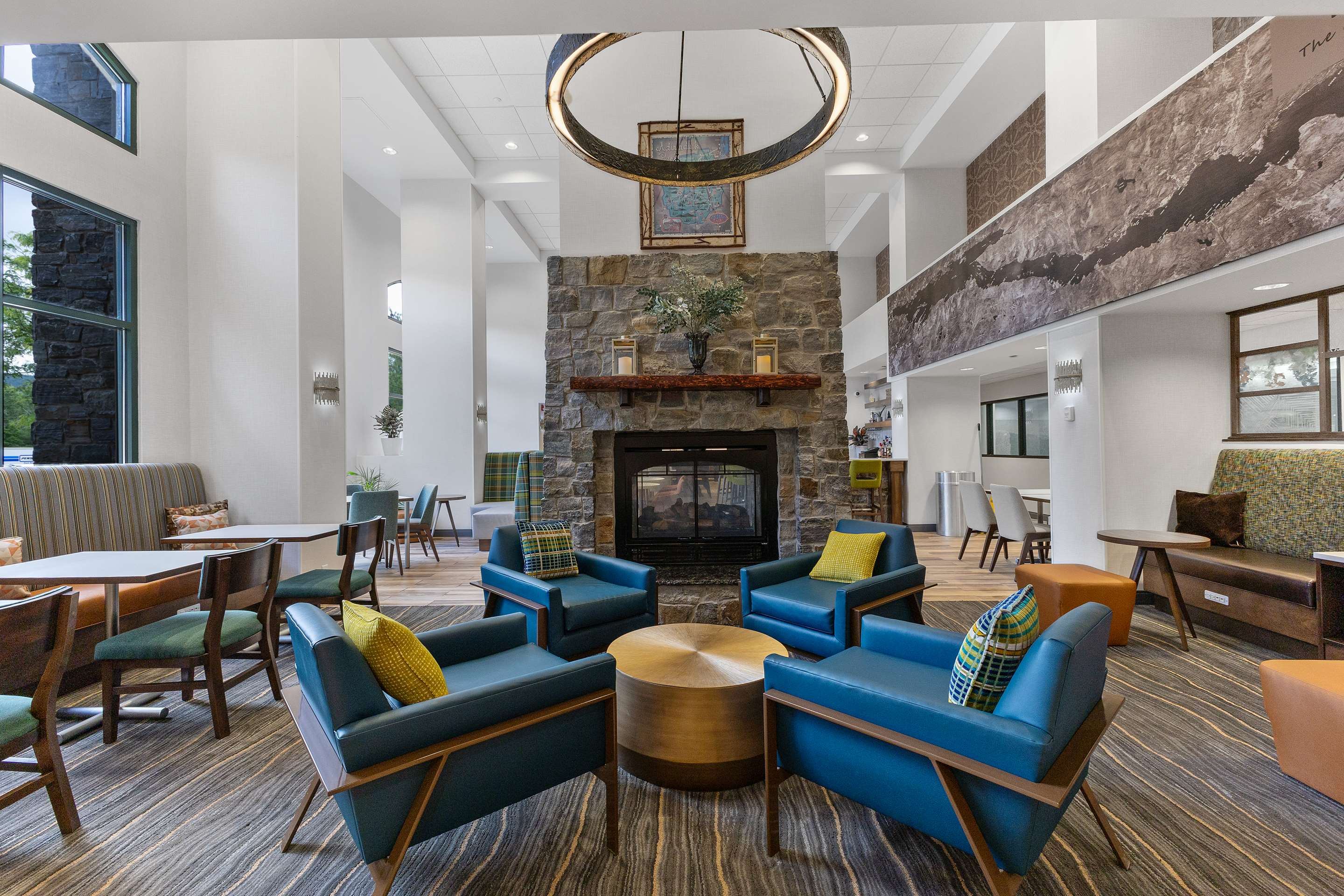 Lobby | Hampton Inn & Suites Lake George