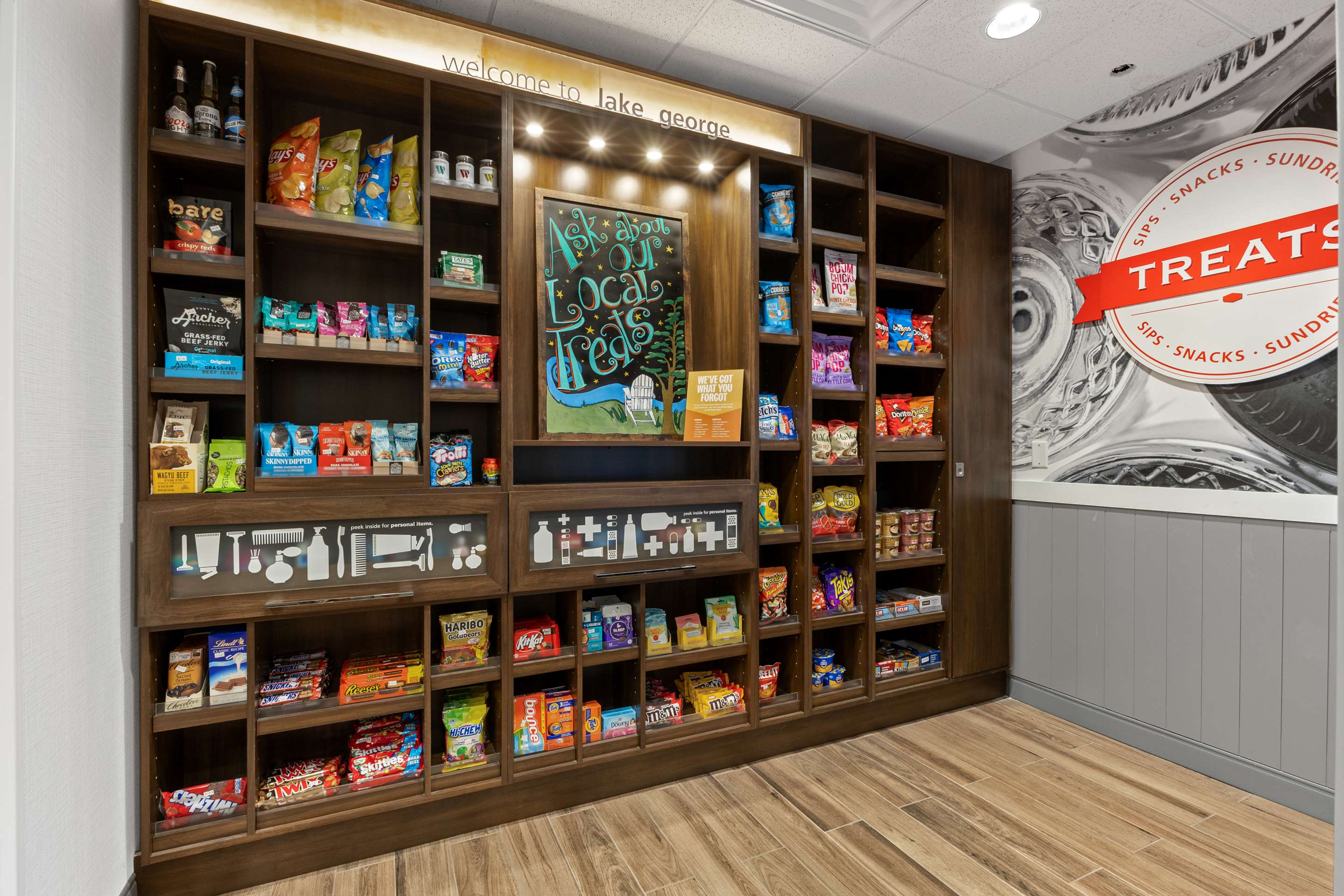 Restaurant | Hampton Inn & Suites Lake George