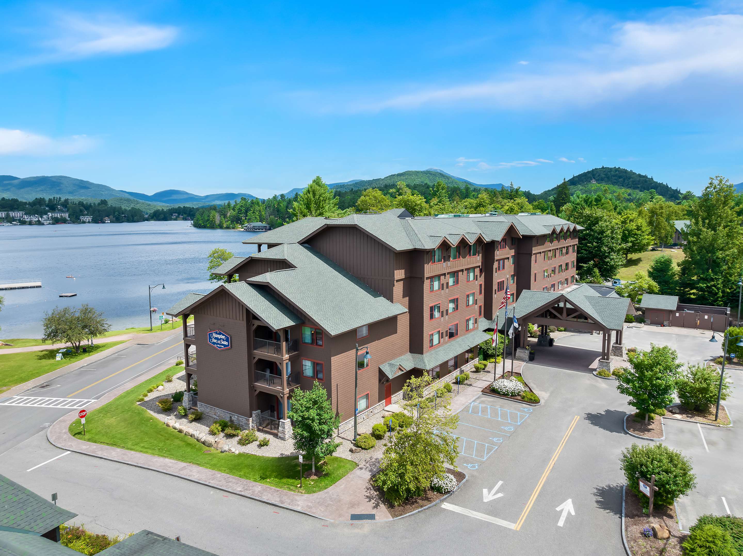 Exterior | Hampton Inn & Suites Lake Placid