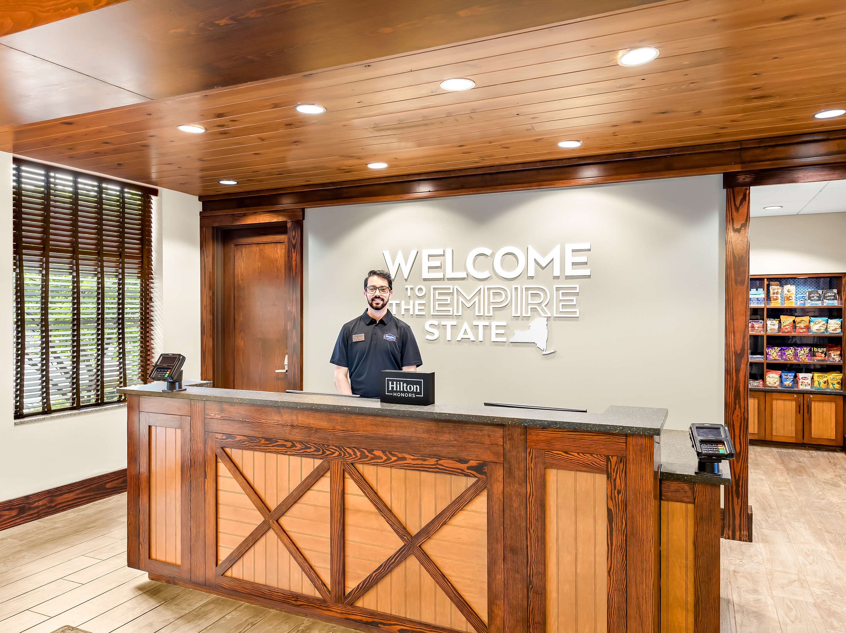 Reception | Hampton Inn & Suites Lake Placid
