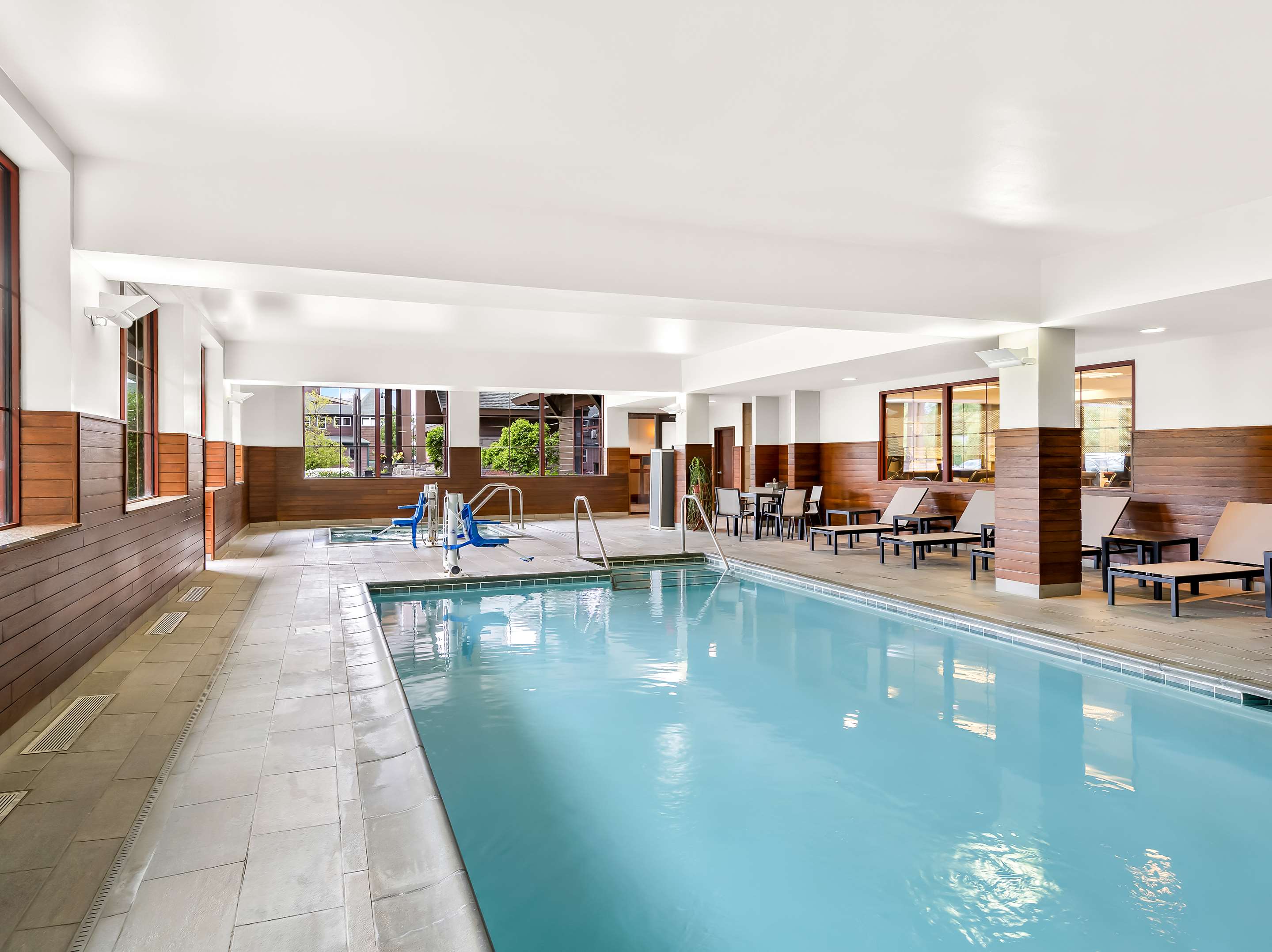 Pool | Hampton Inn & Suites Lake Placid