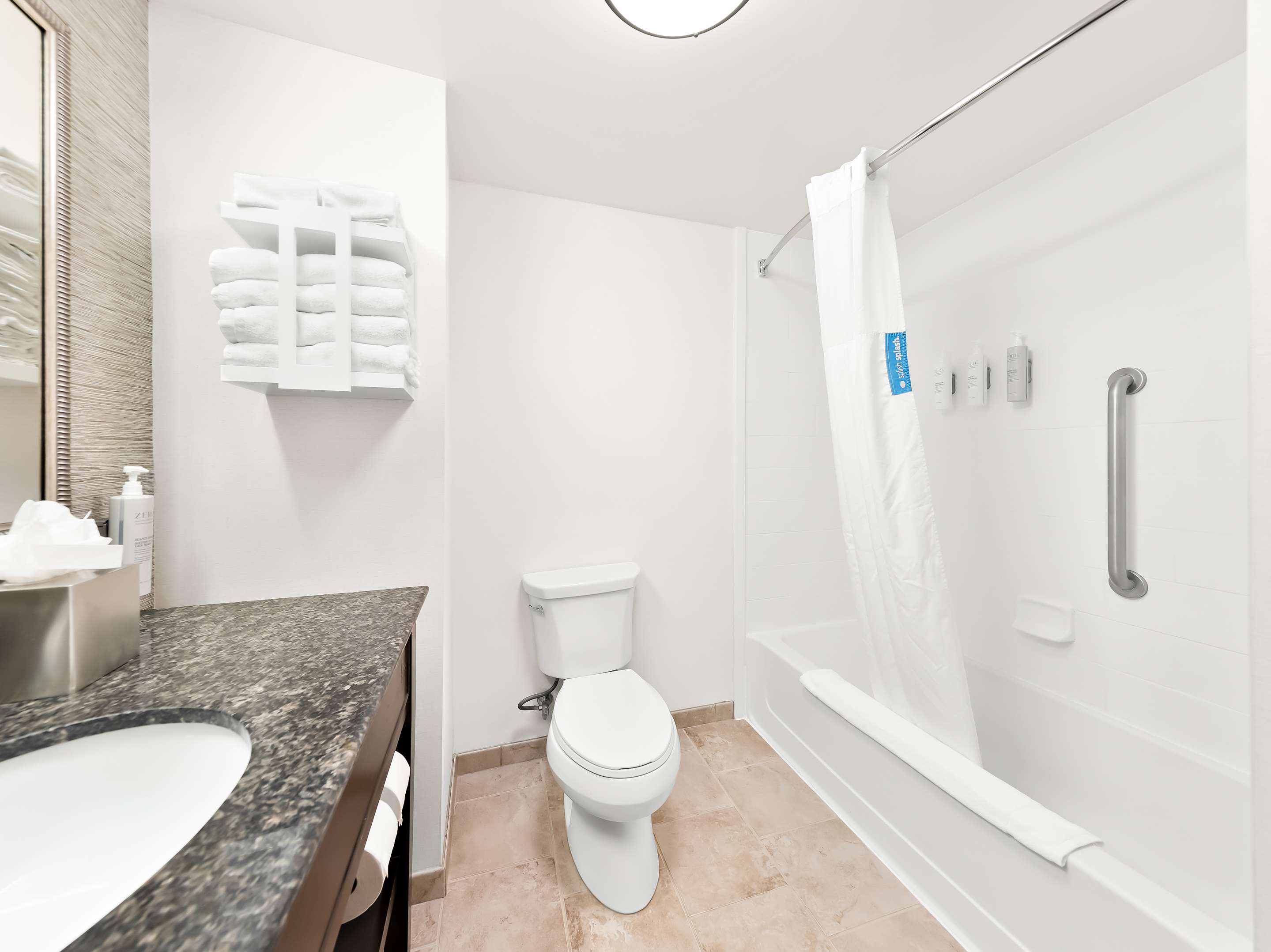 Guest room bath