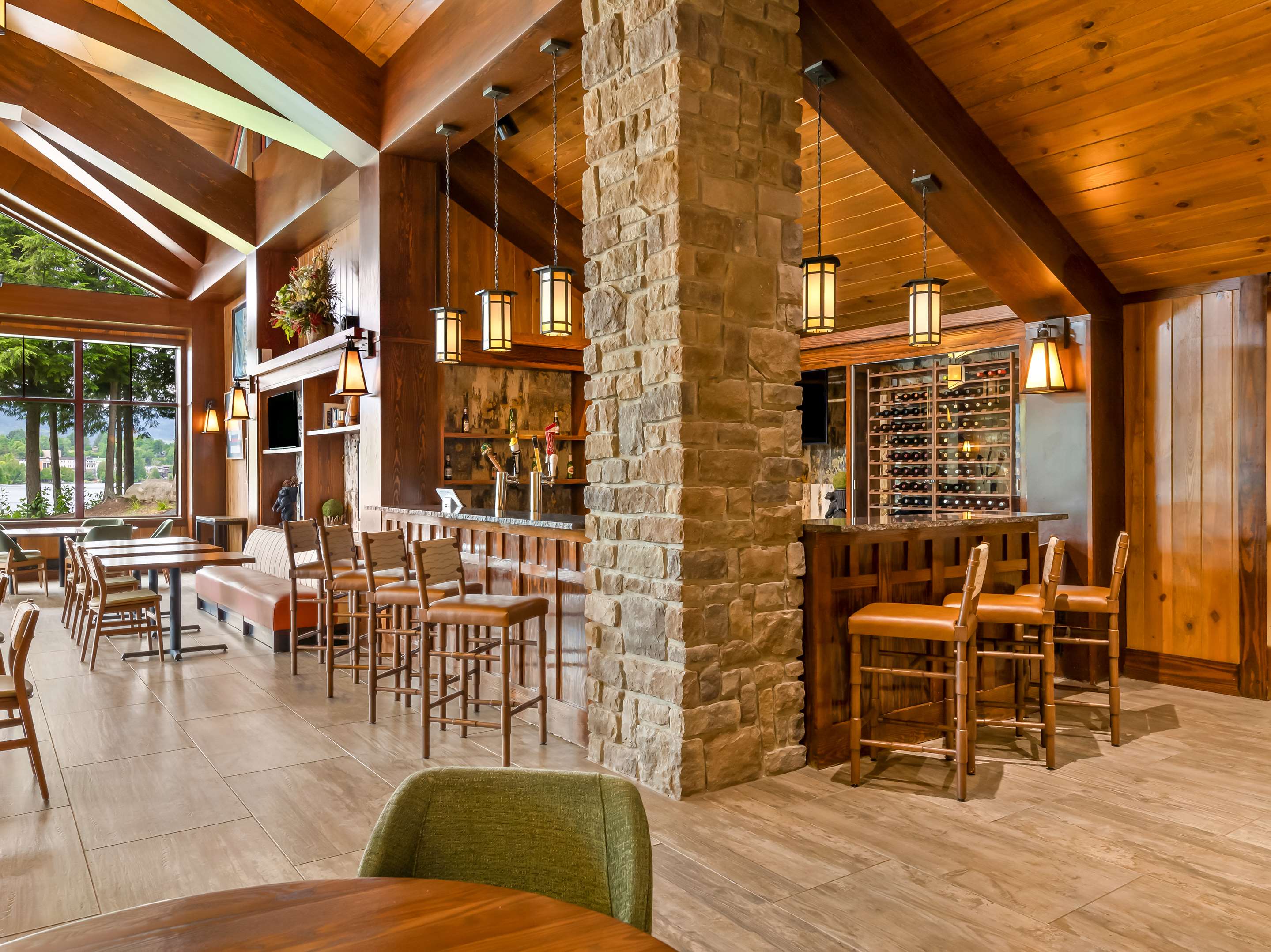 BarLounge | Hampton Inn & Suites Lake Placid