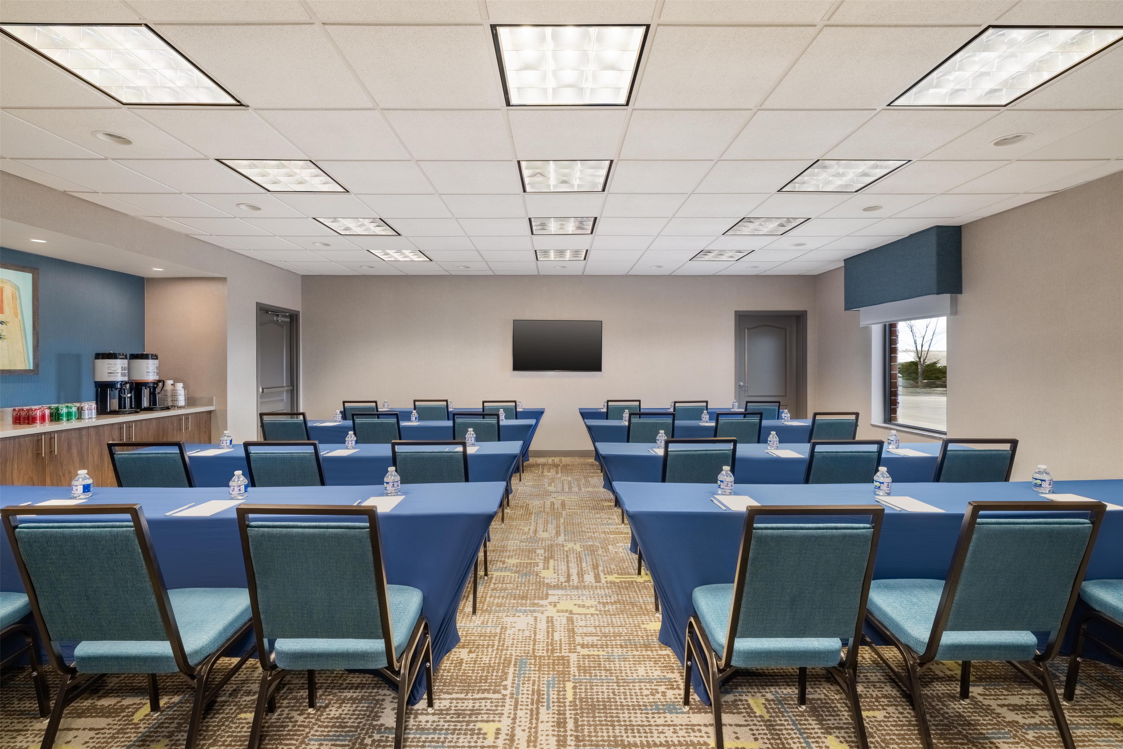 Meeting Room | Hampton Inn & Suites Lincoln - Northeast I-80