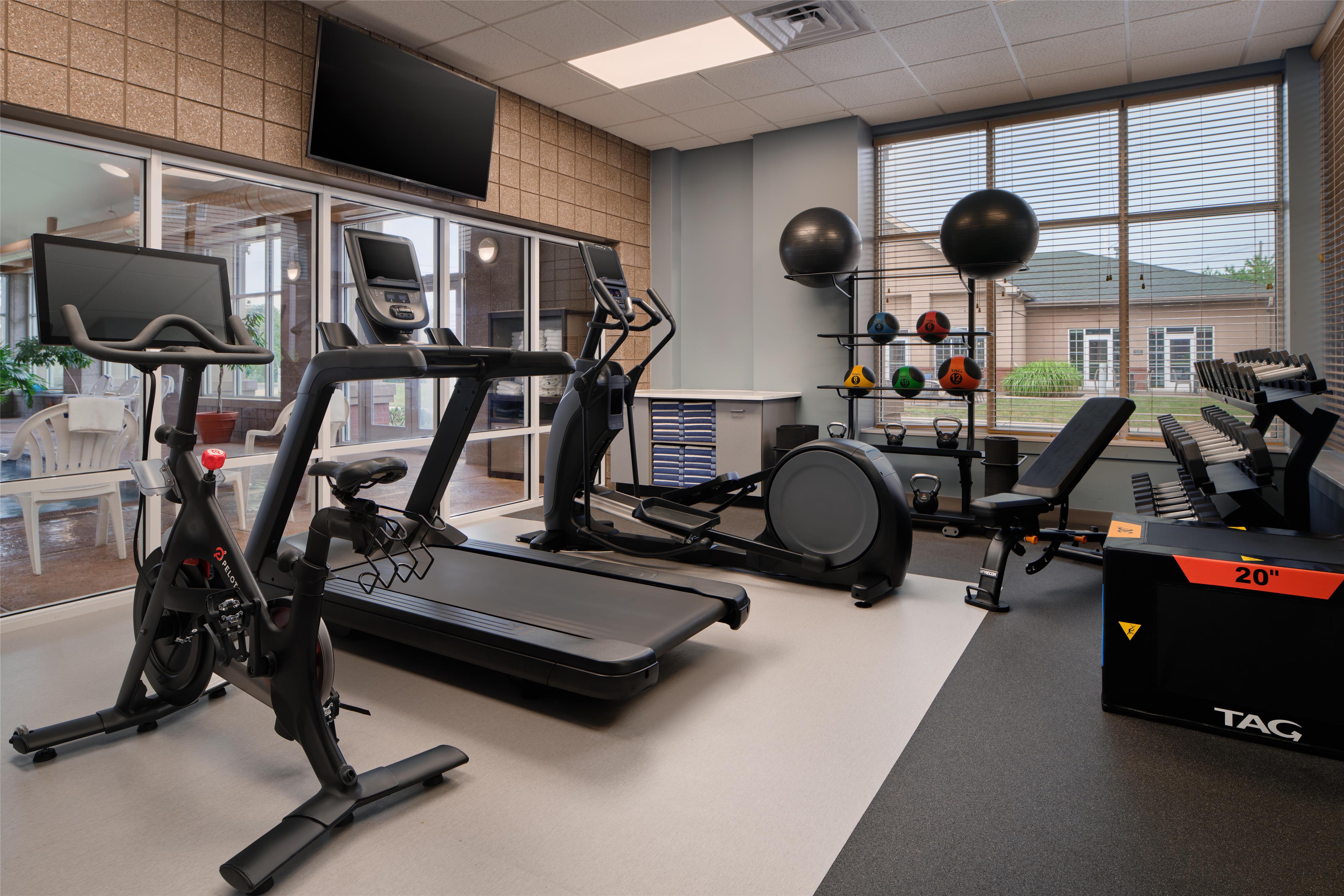Health club fitness center gym | Homewood Suites Lancaster