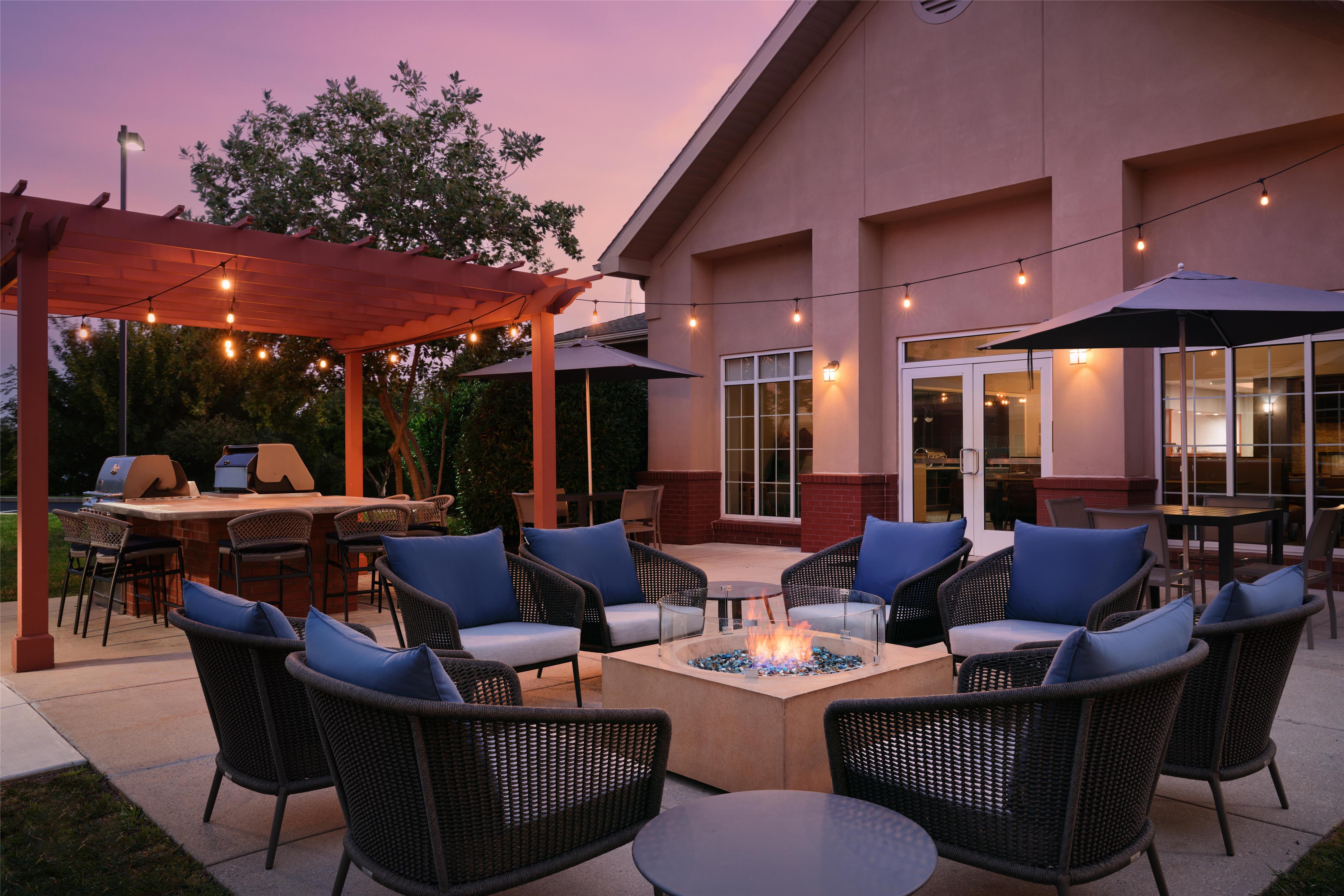 Exterior | Homewood Suites Lancaster