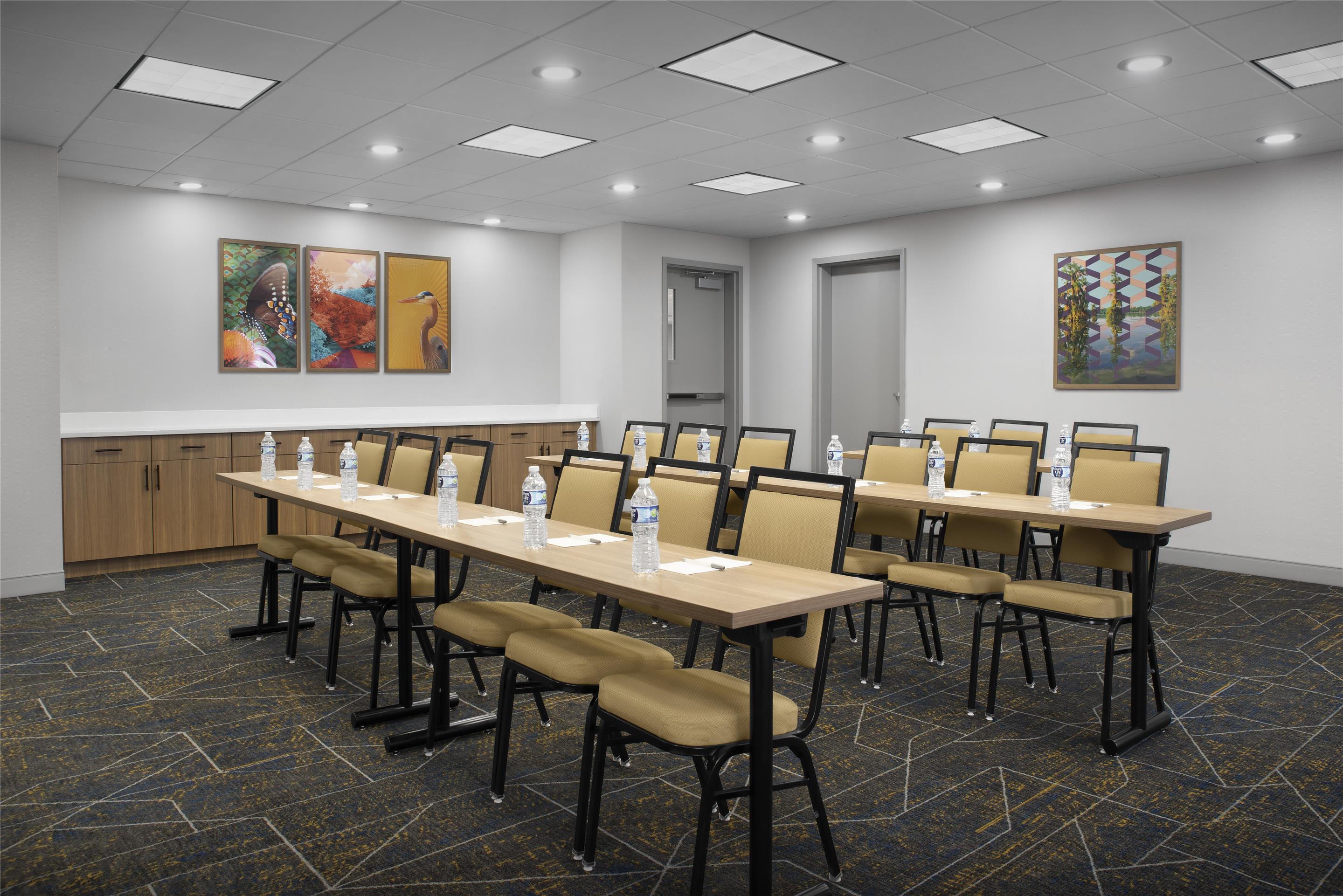 Meeting Room | Hampton Inn & Suites Laurel, MS