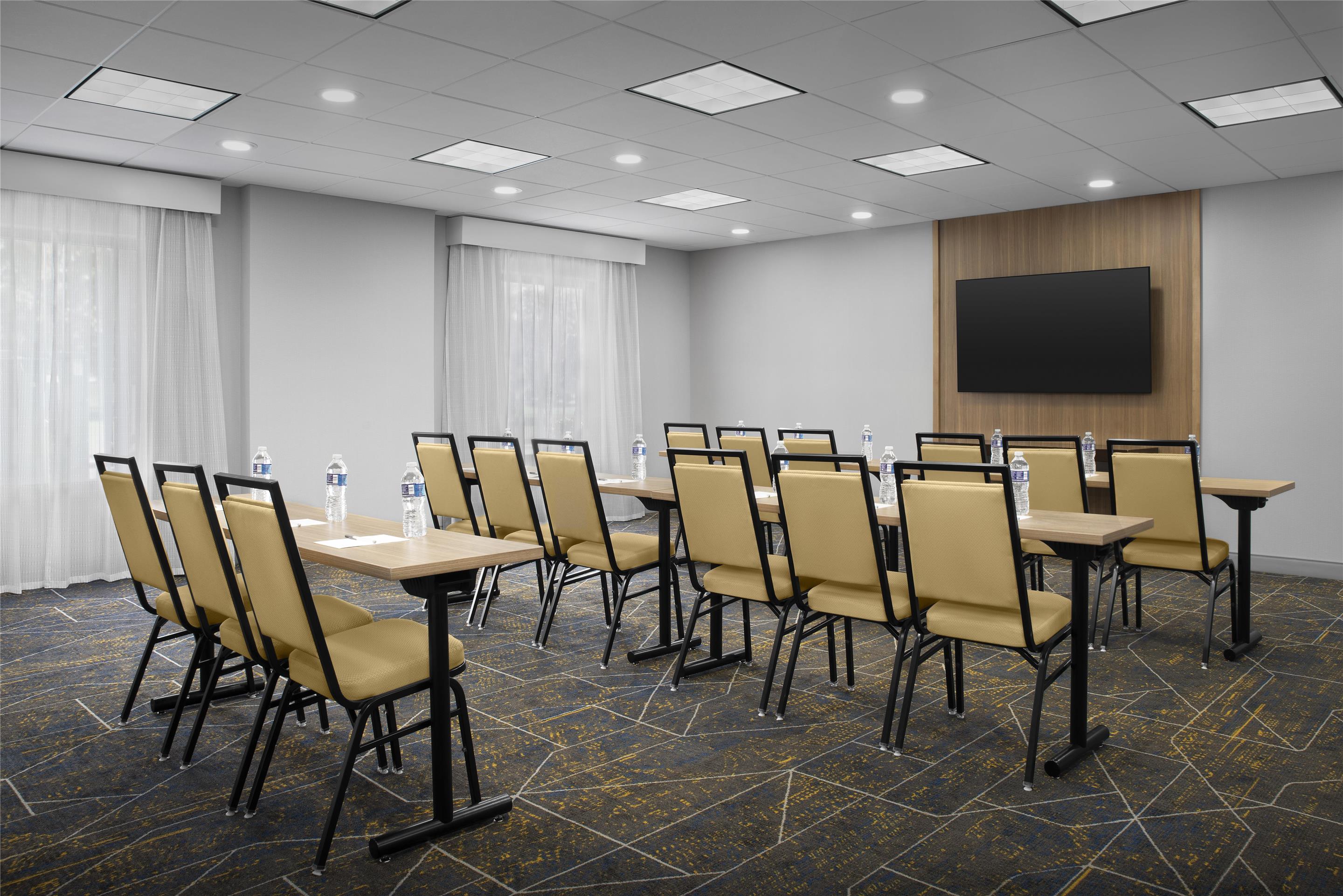 Meeting Room | Hampton Inn & Suites Laurel, MS
