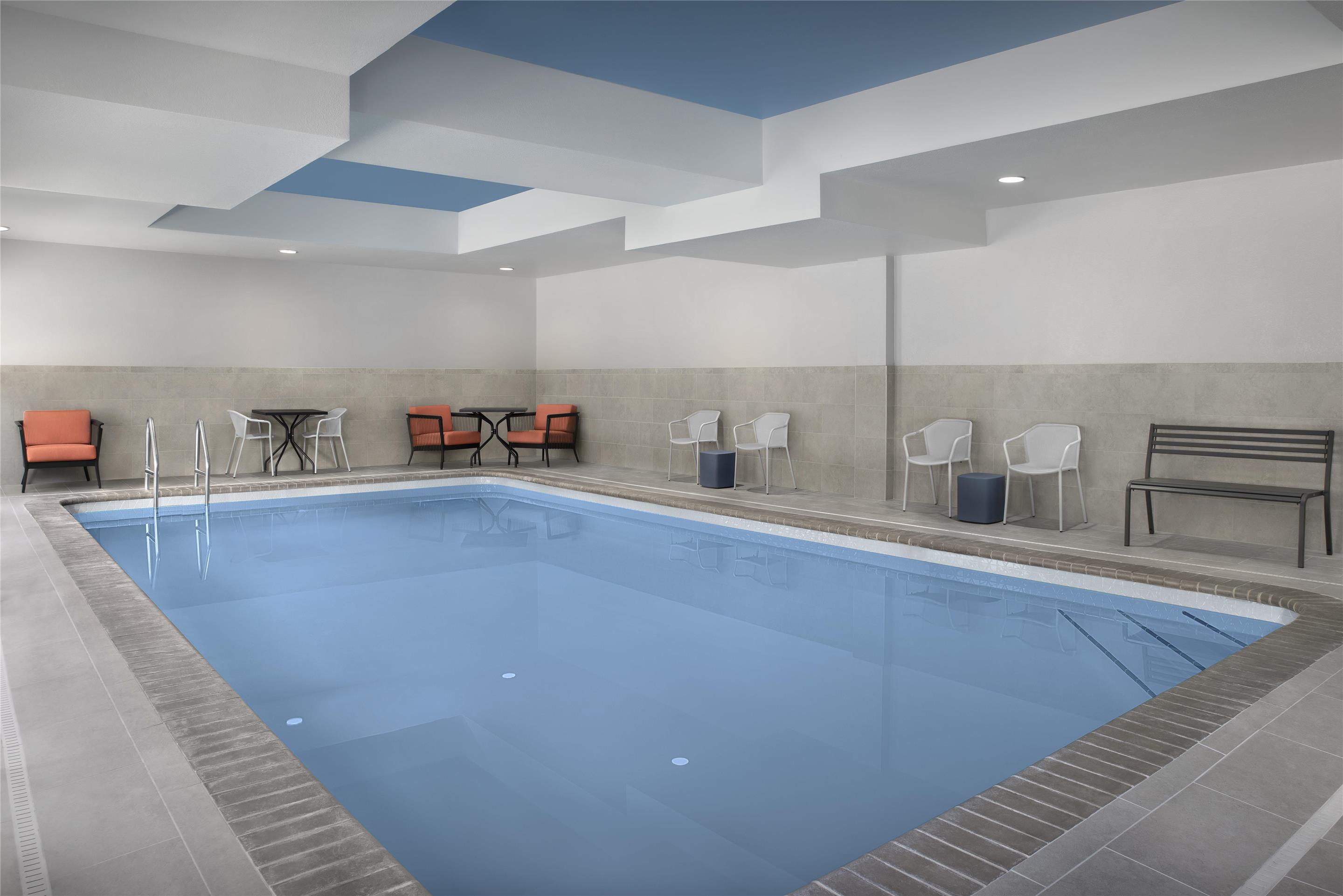 Pool | Hampton Inn & Suites Laurel, MS