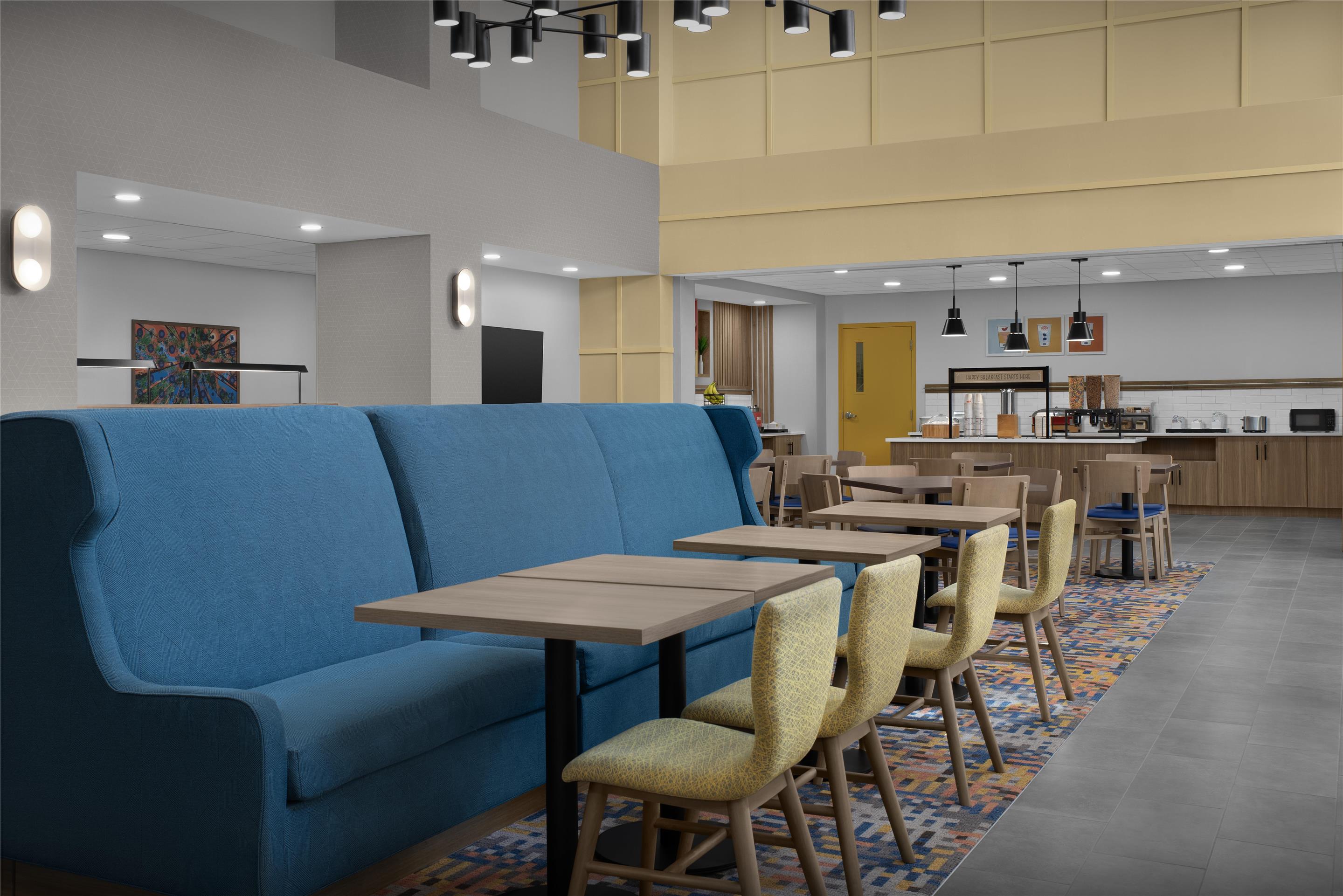 Lobby | Hampton Inn & Suites Laurel, MS
