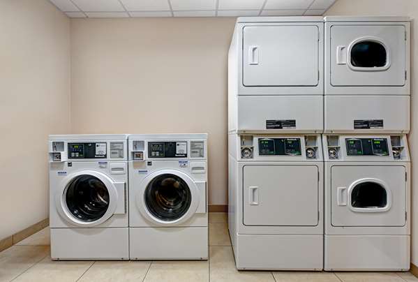  - Hampton Inn Deming - I-10, Exit 85