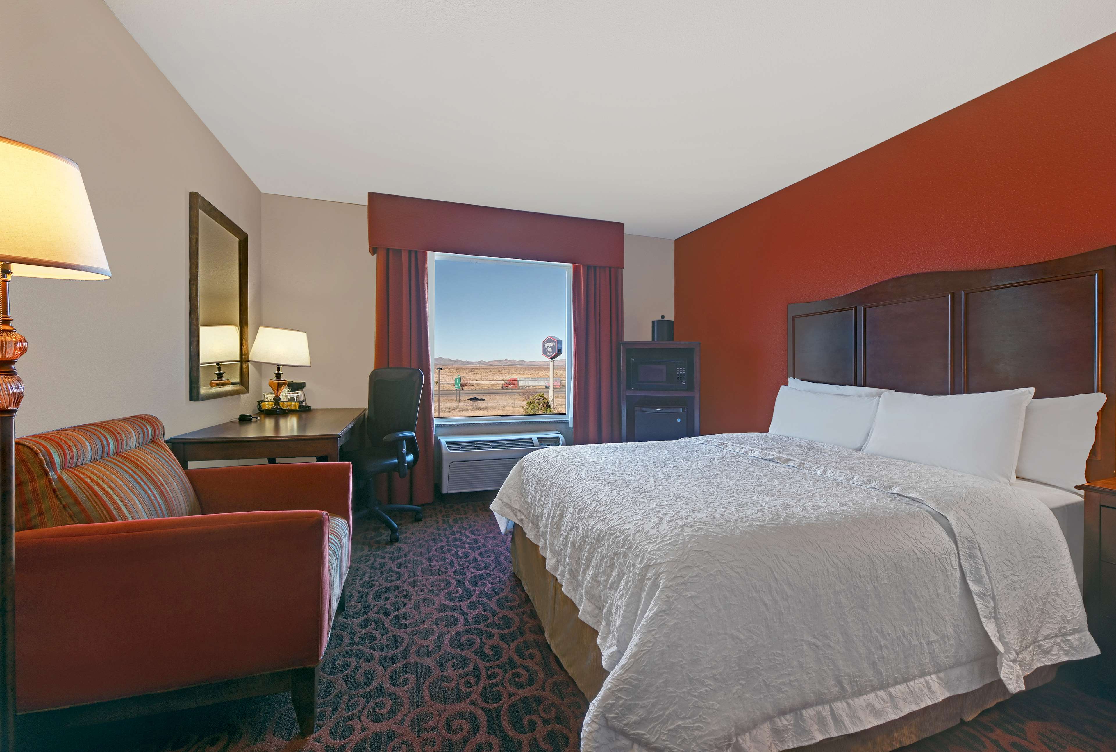 Hampton Inn by Hilton Deming Room Type - 1KNG MOB HEAR ACC W TUB NS