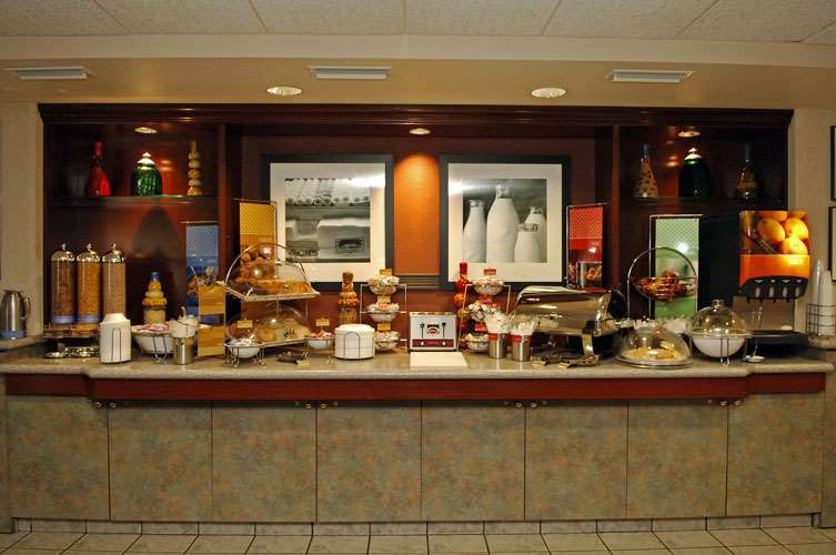 Restaurant | Hampton Inn La Crosse/Onalaska
