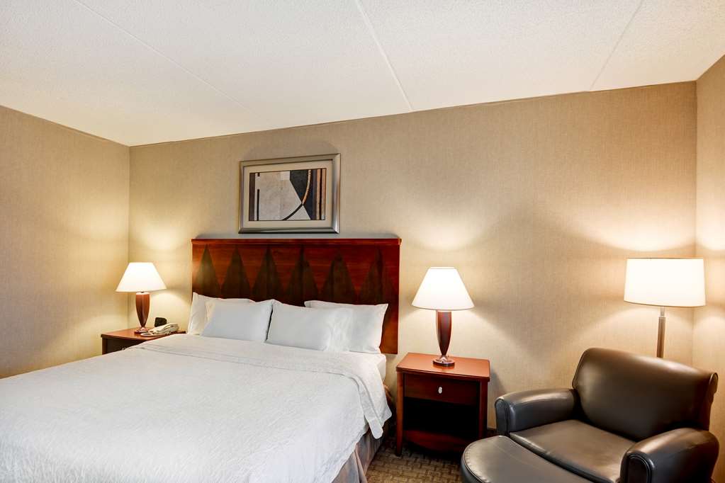 Hampton Inn Lewisburg, PA-guestroom-Guest Room,On-Site.jpg