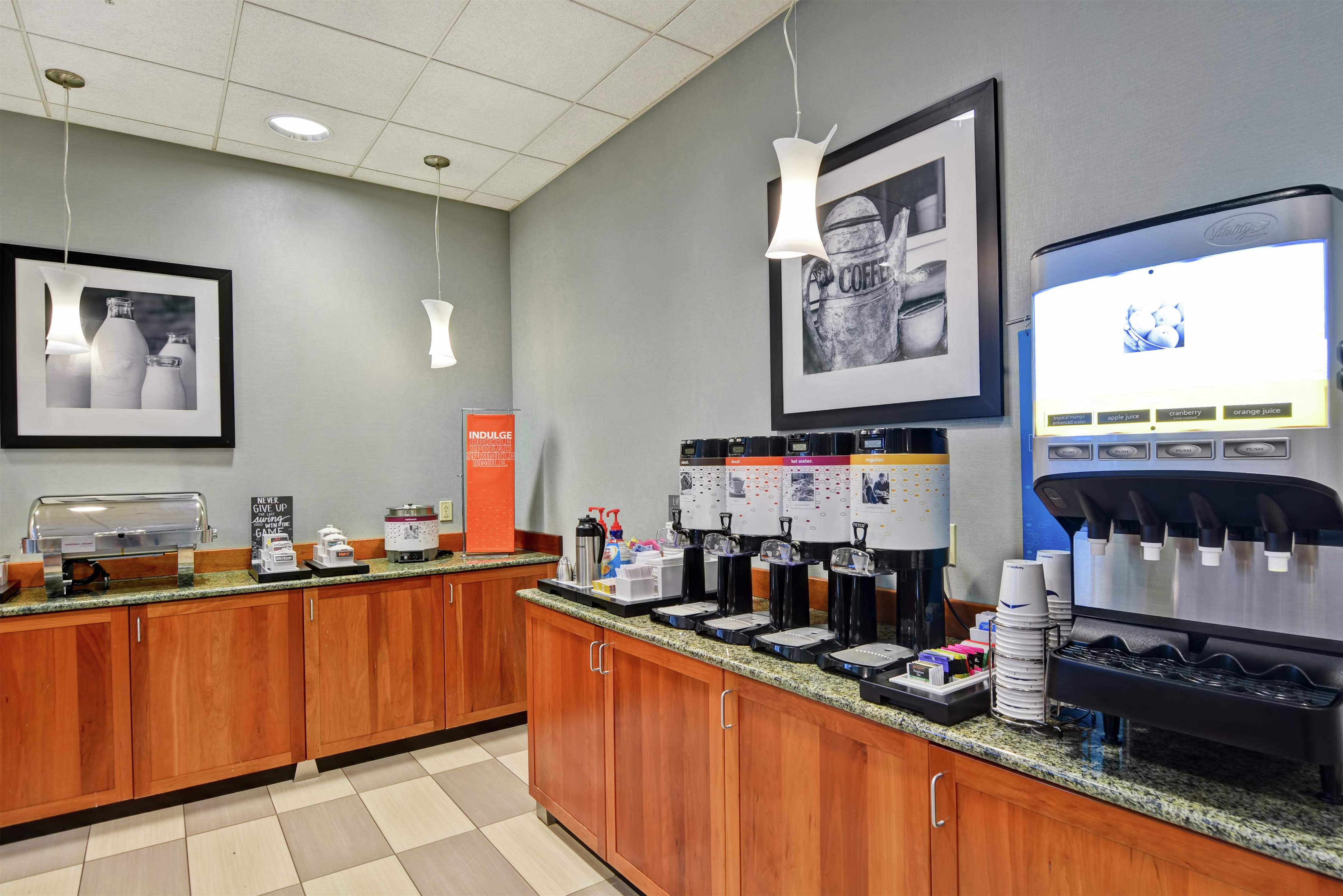 Restaurant | Hampton Inn Lewisburg
