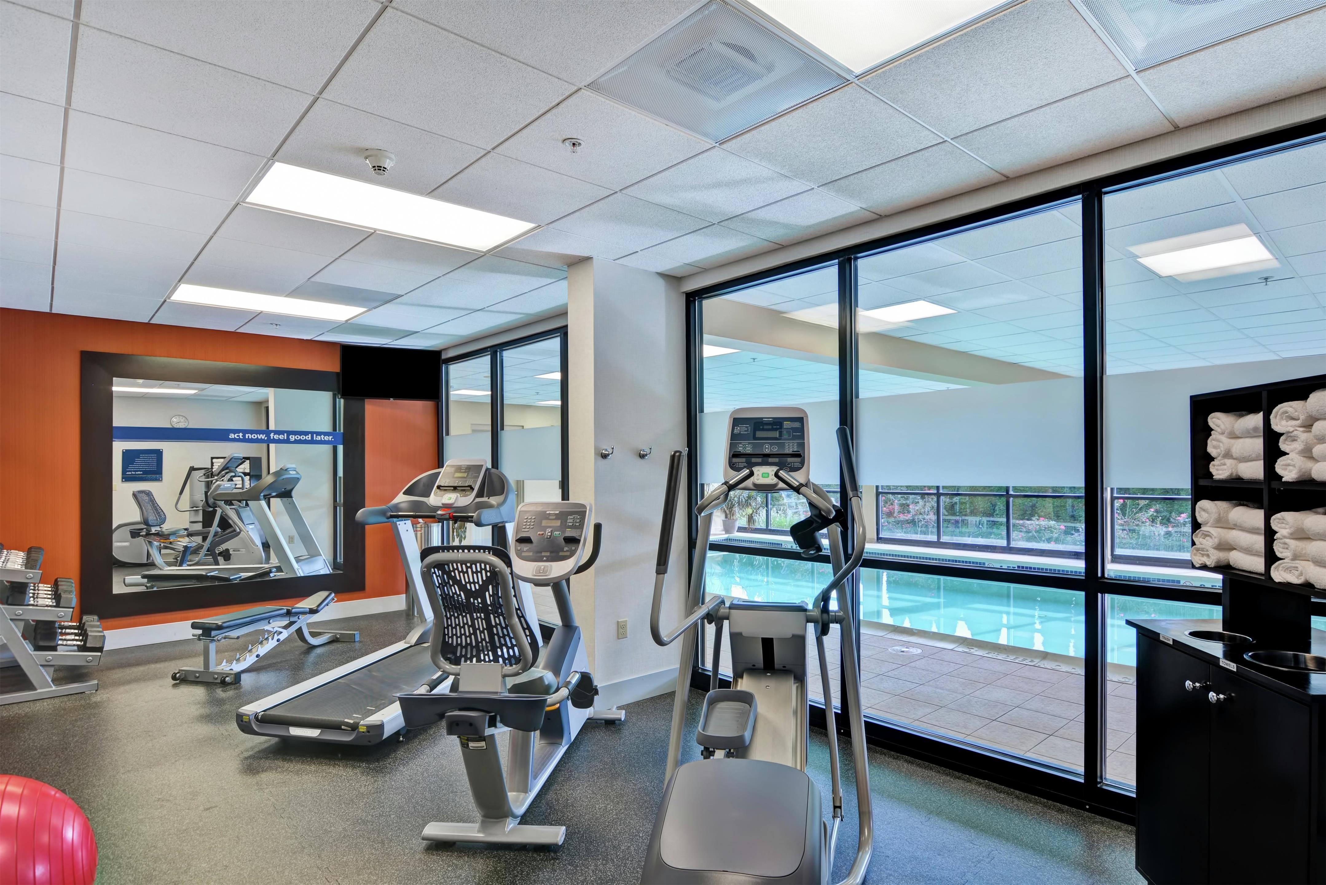 Health club fitness center gym | Hampton Inn Lewisburg