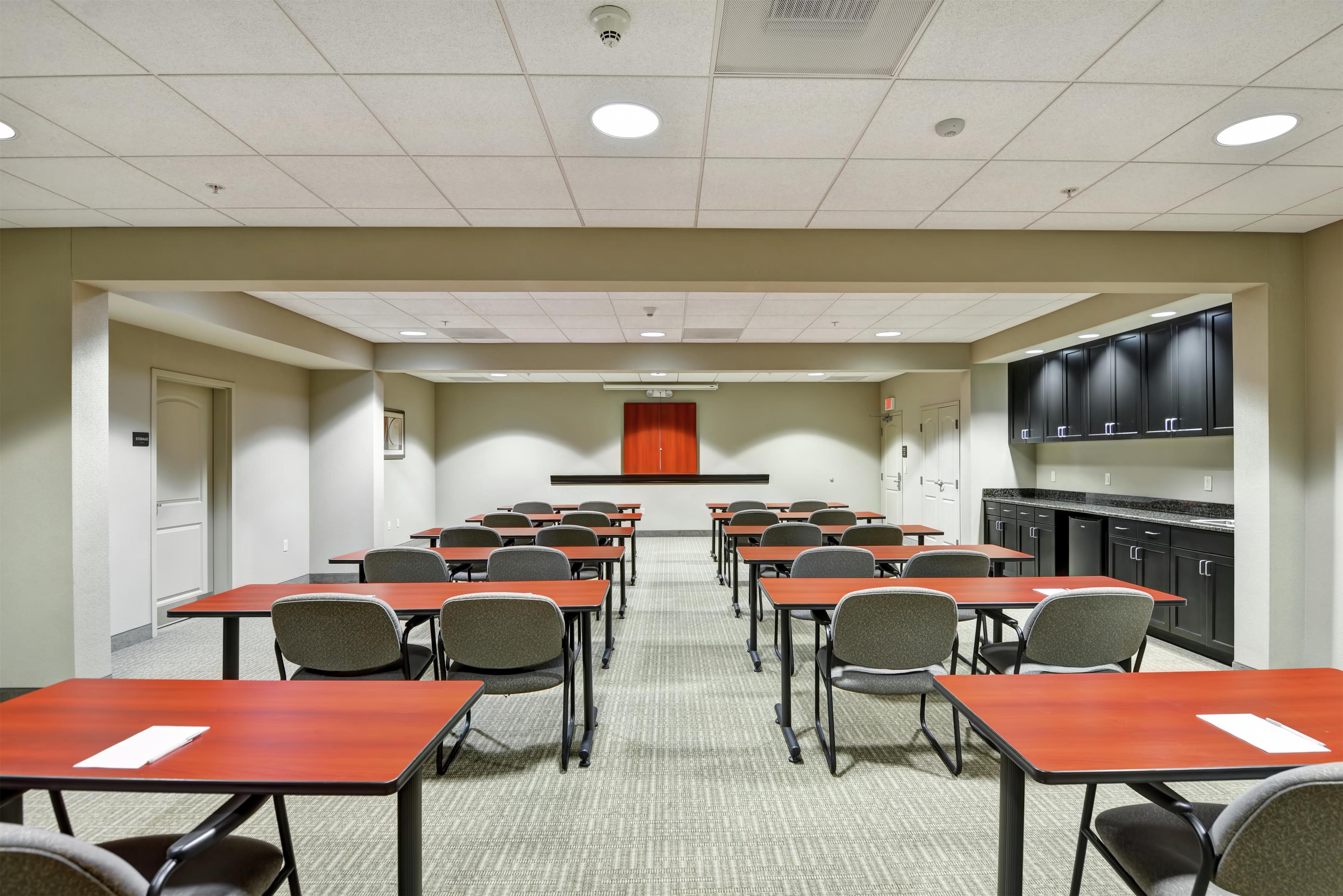 Meeting Room | Hampton Inn Lewisburg