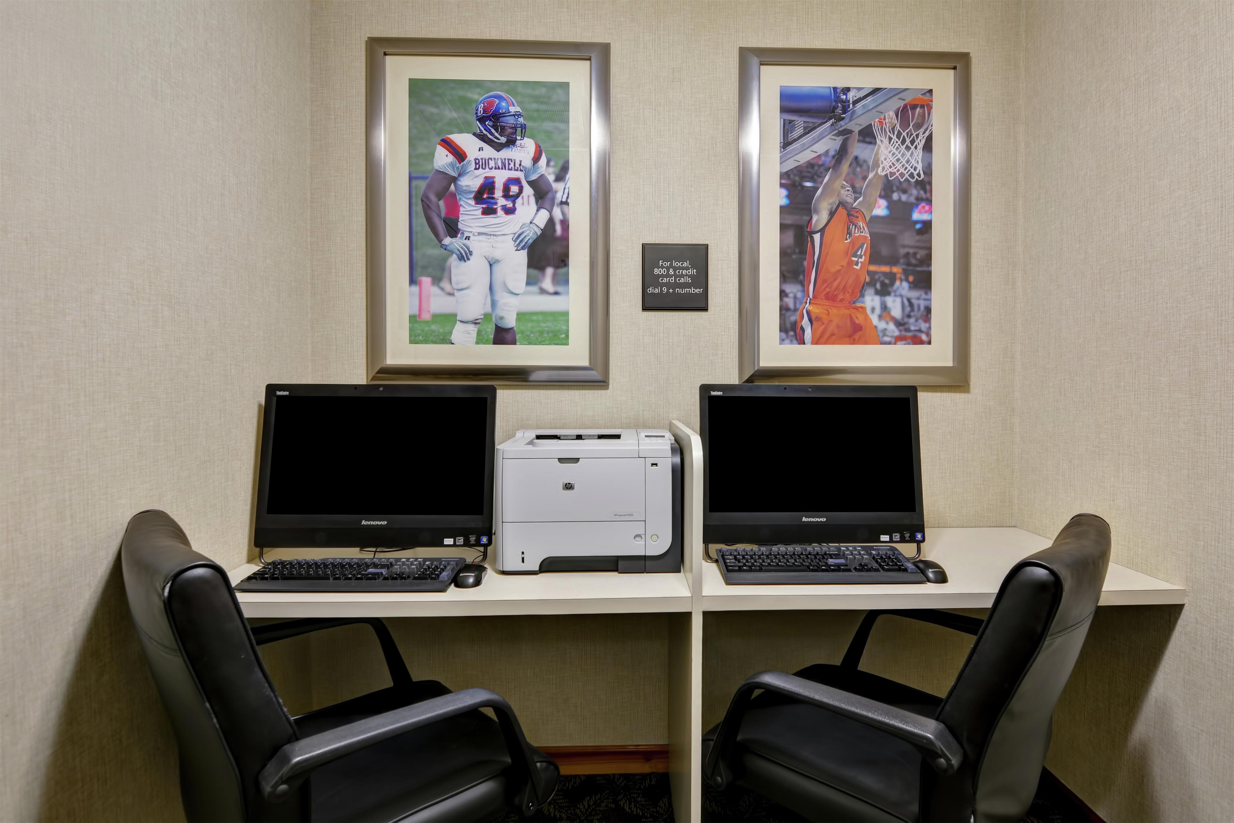 Business Center | Hampton Inn Lewisburg