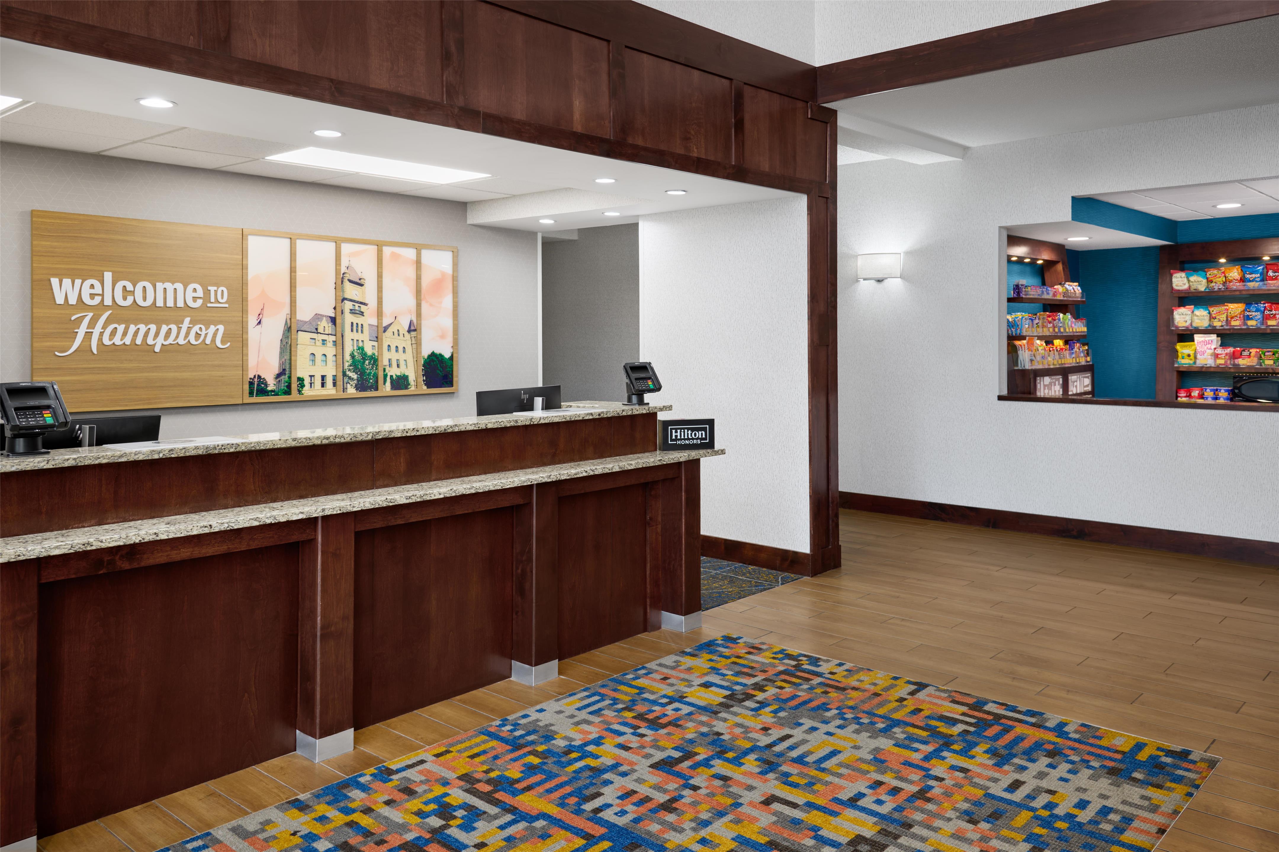 Reception | Hampton Inn Lawrence