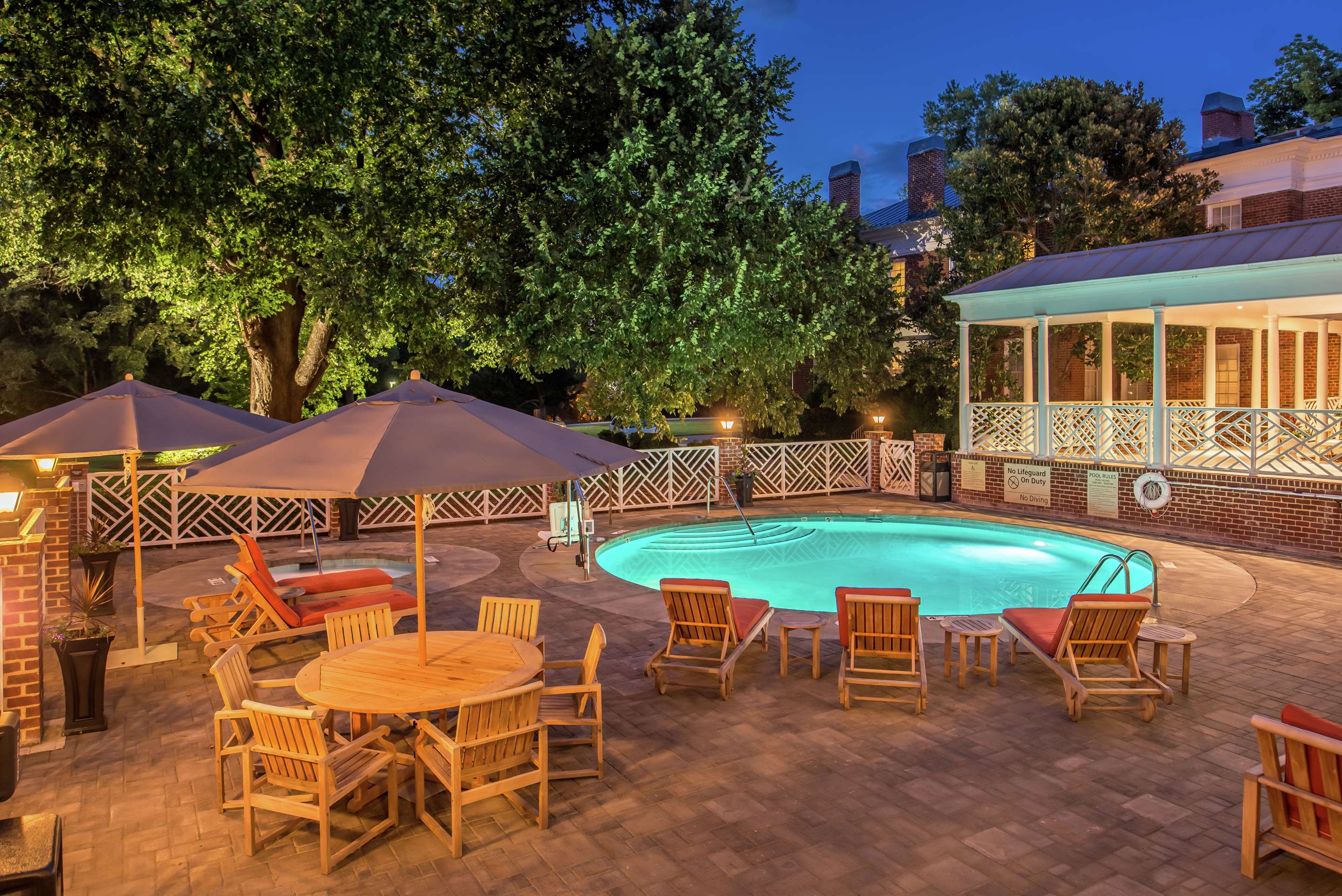 Pool | Hampton Inn Lexington-Historic District