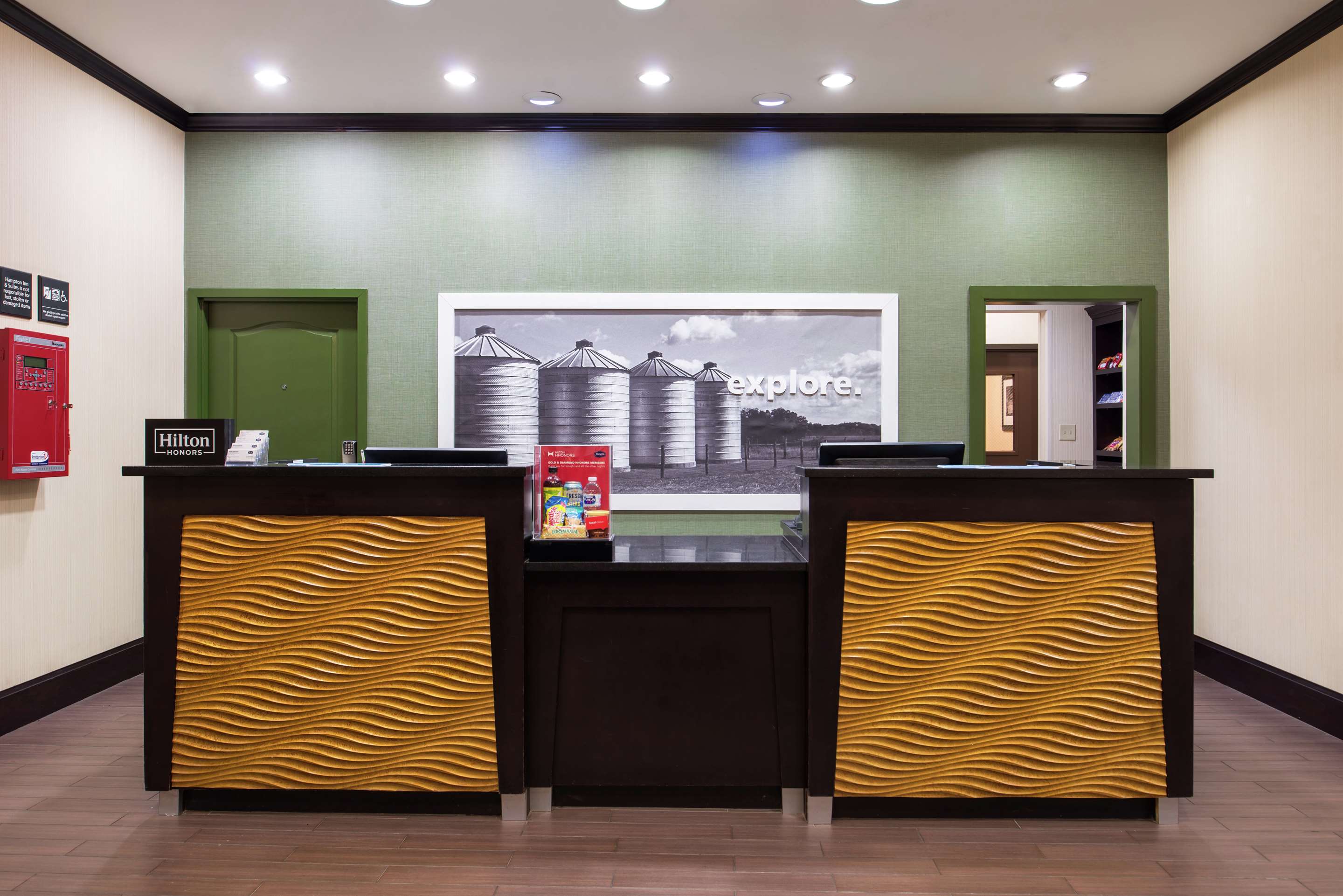 Reception | Hampton Inn & Suites Big Spring