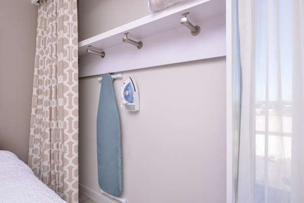  - Hampton Inn Martinsburg - I-81, Exit 12