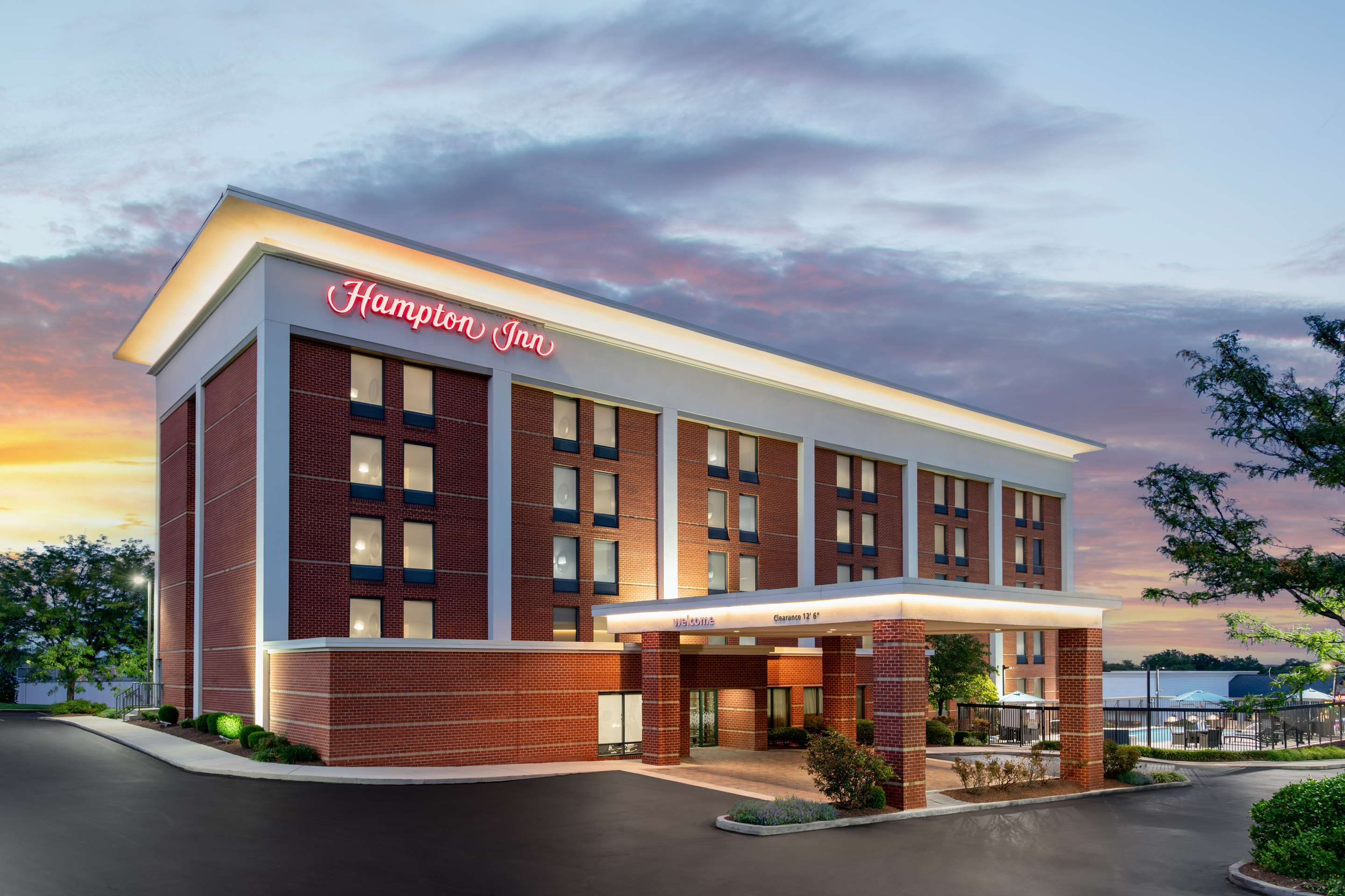 Exterior | Hampton Inn Martinsburg