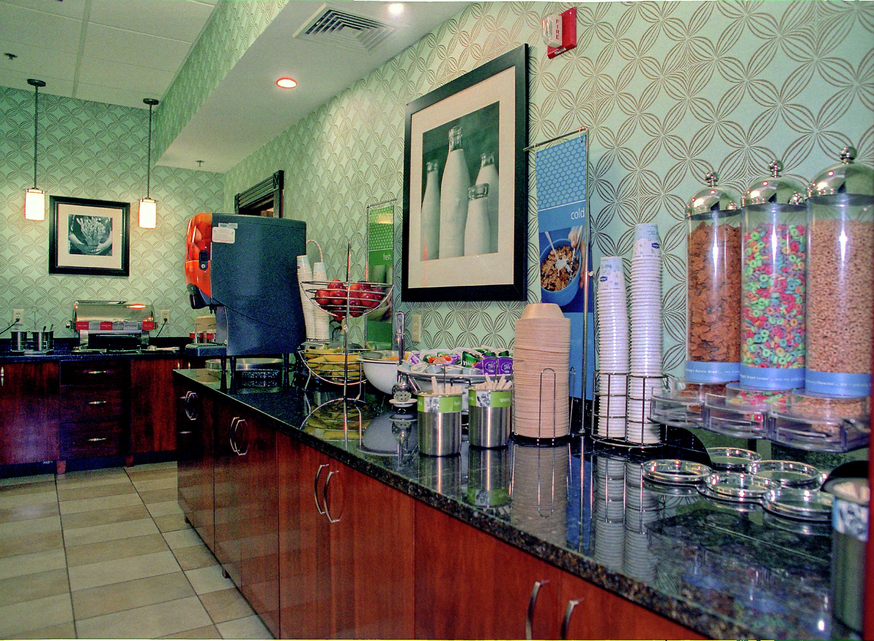 Restaurant | Hampton Inn Birch Run/Frankenmuth