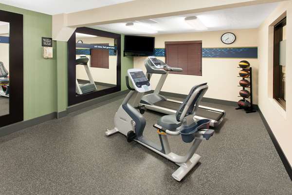 Fitness/ Exercise Room - Hampton Inn Birch Run - I-75, Exit 136