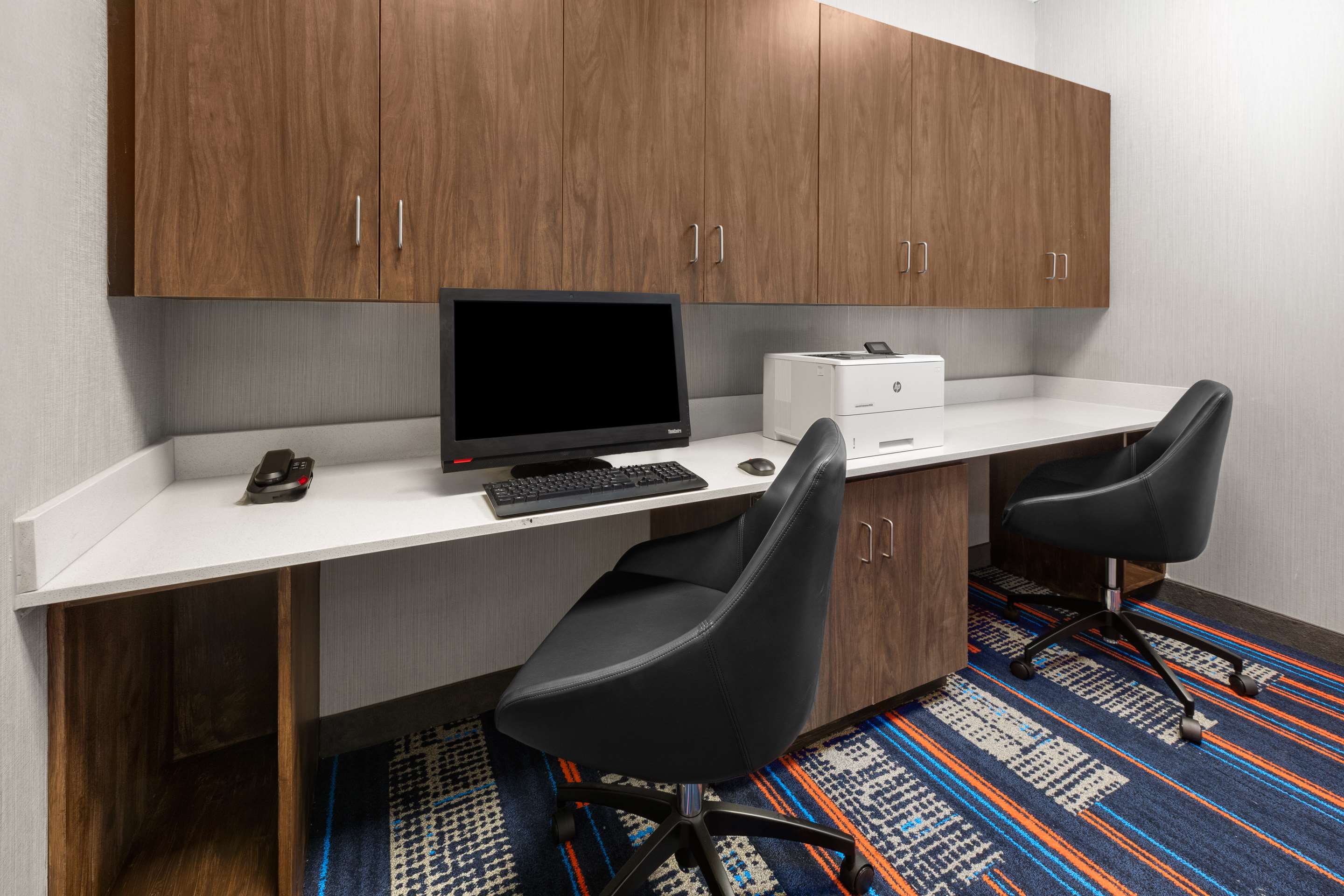 Business Center | Hampton Inn & Suites Saginaw