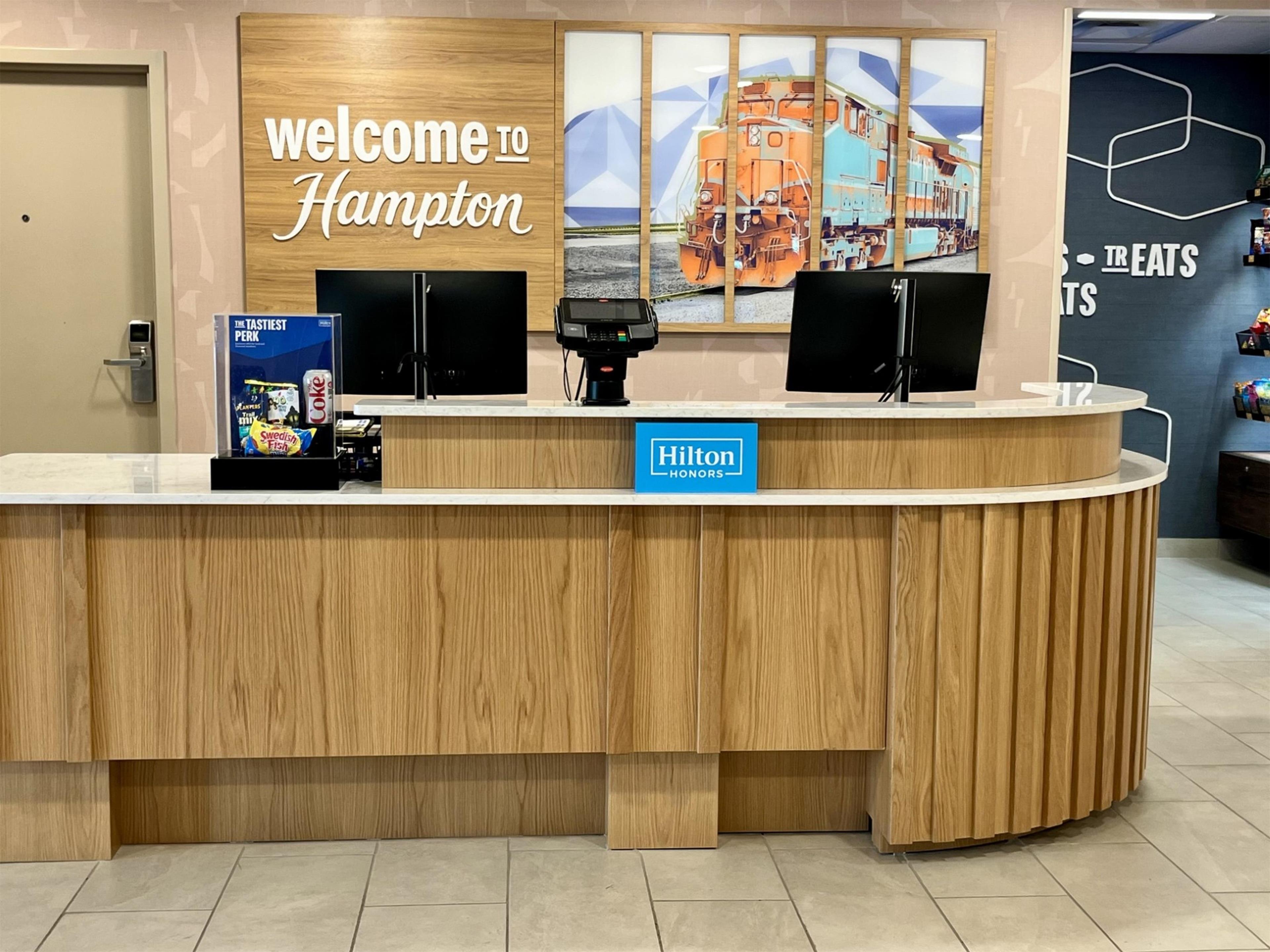 Reception | Hampton Inn & Suites McComb
