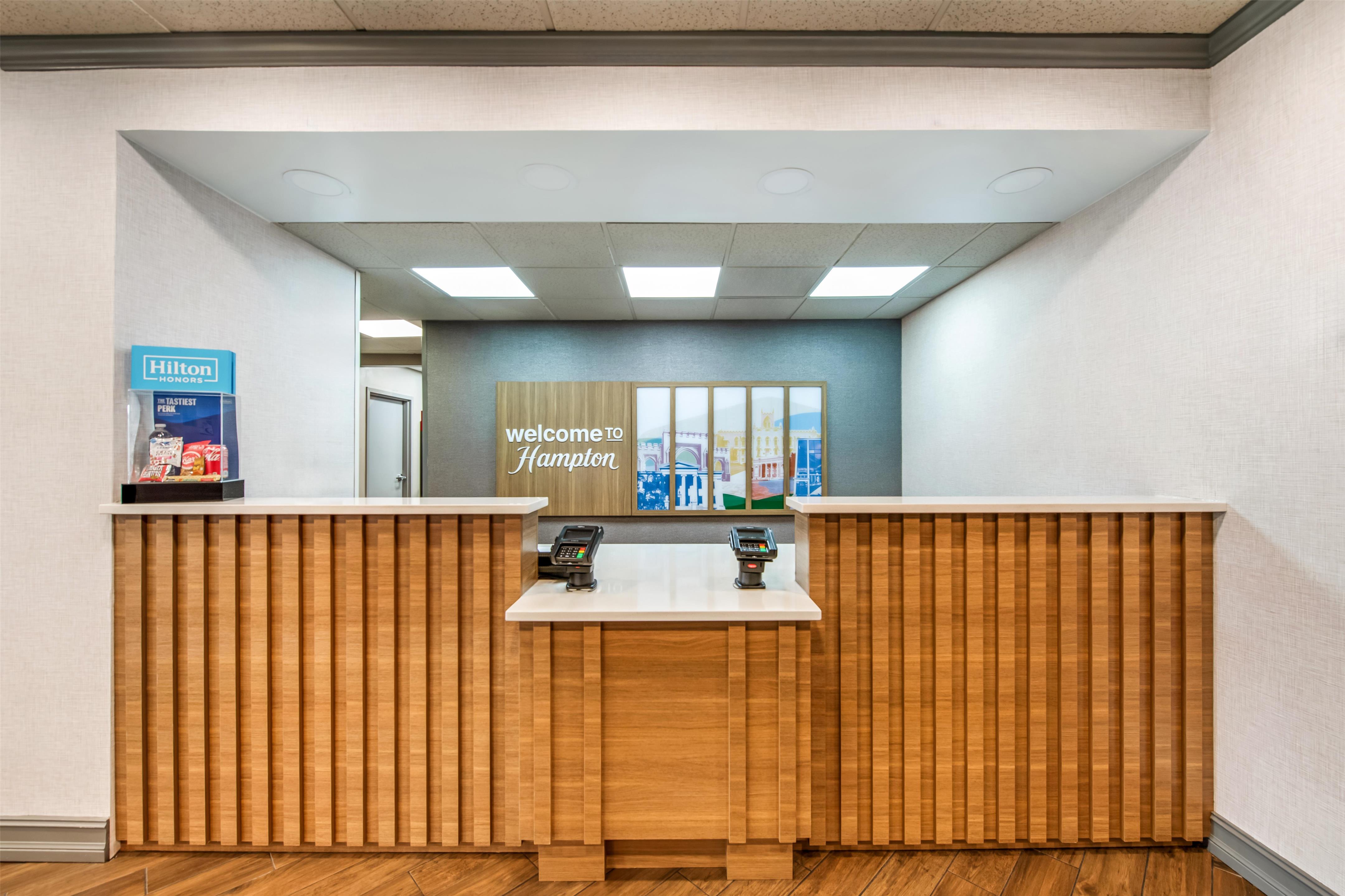 Reception | Hampton Inn Milledgeville