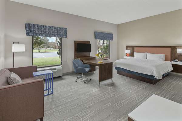  - Hampton Inn & Suites Macon - I-75, Exit 169