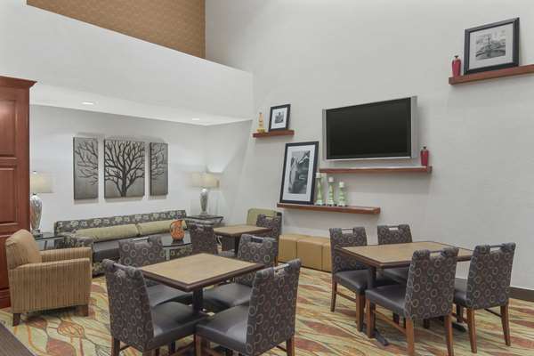  - Hampton Inn & Suites Macon - I-75, Exit 169